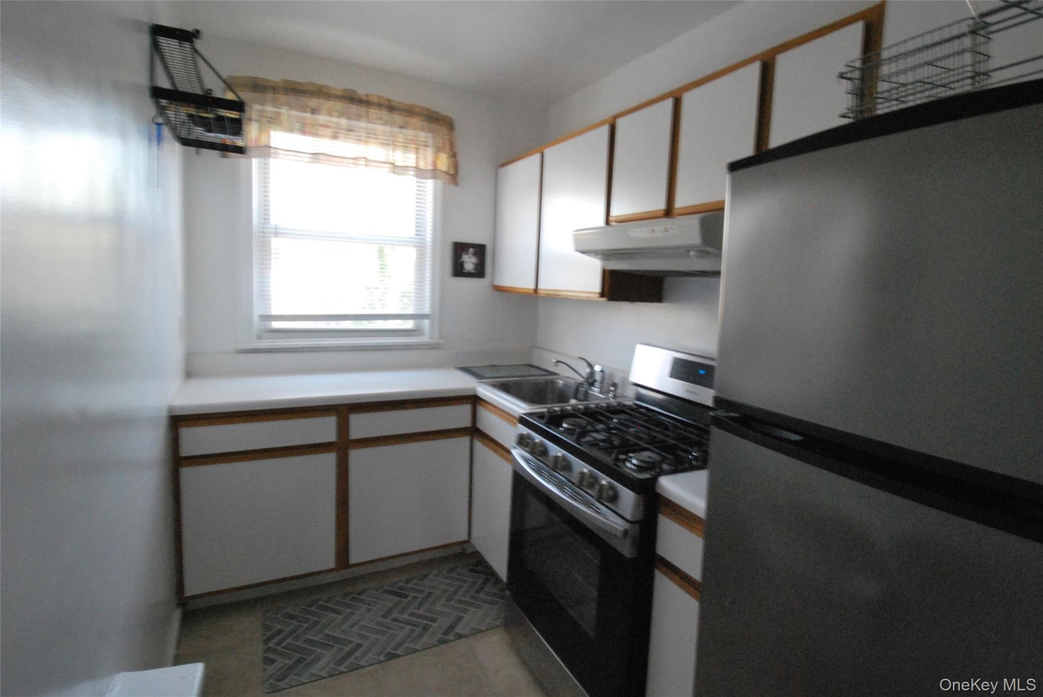 #6 photo, 16 Wainwright Avenue, 纽约州 Yonkers , NY 10710