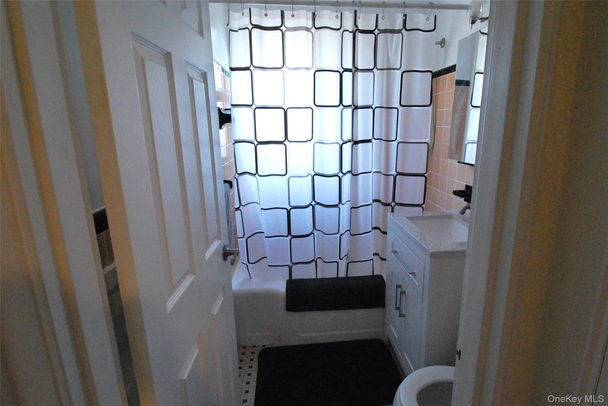 #7 photo, 16 Wainwright Avenue, 纽约州 Yonkers , NY 10710