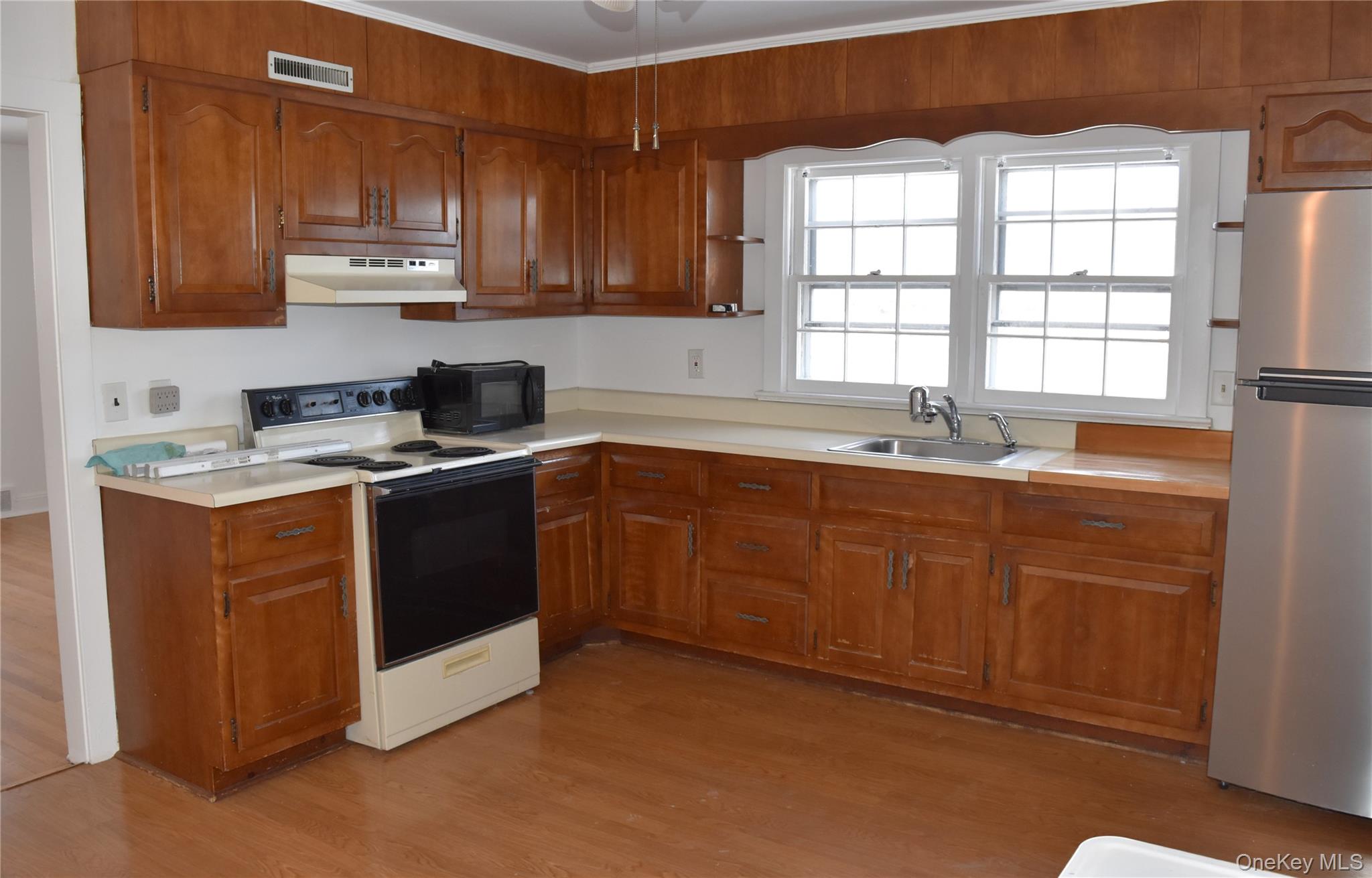 #10 photo, 69 Melrose Avenue, New Windsor , NY 12553