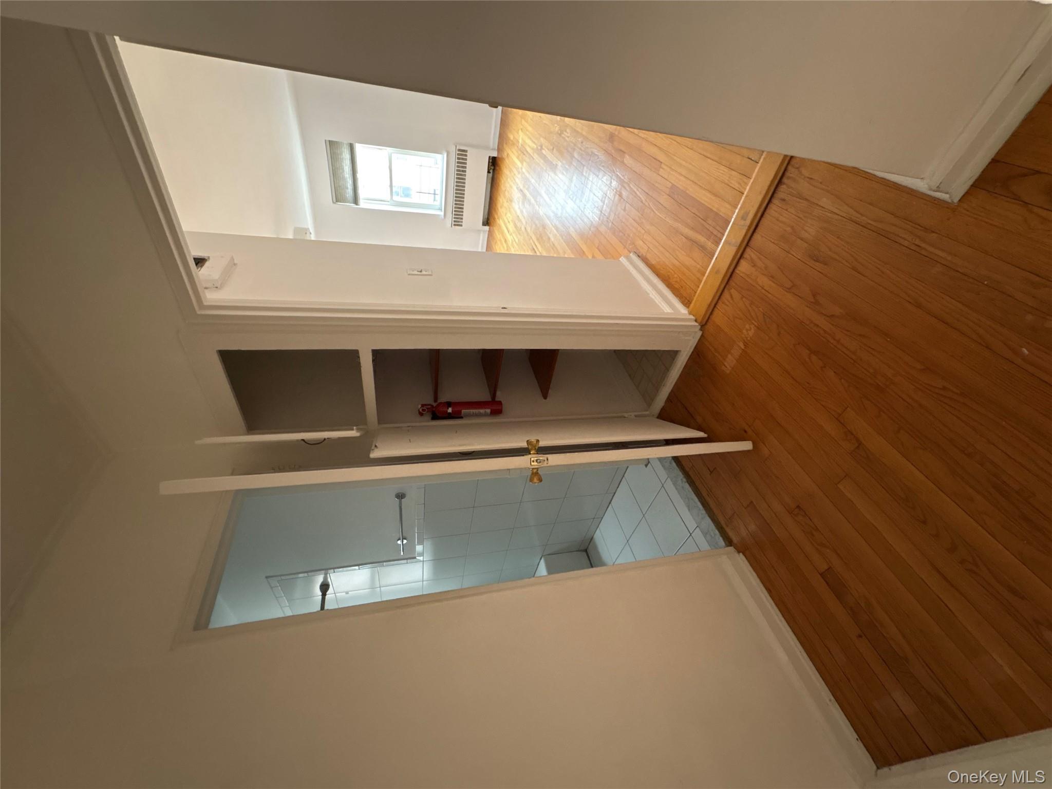 #11 photo, 2090 Barnes Avenue, ব্রঙ্কস Bronx , NY 10462