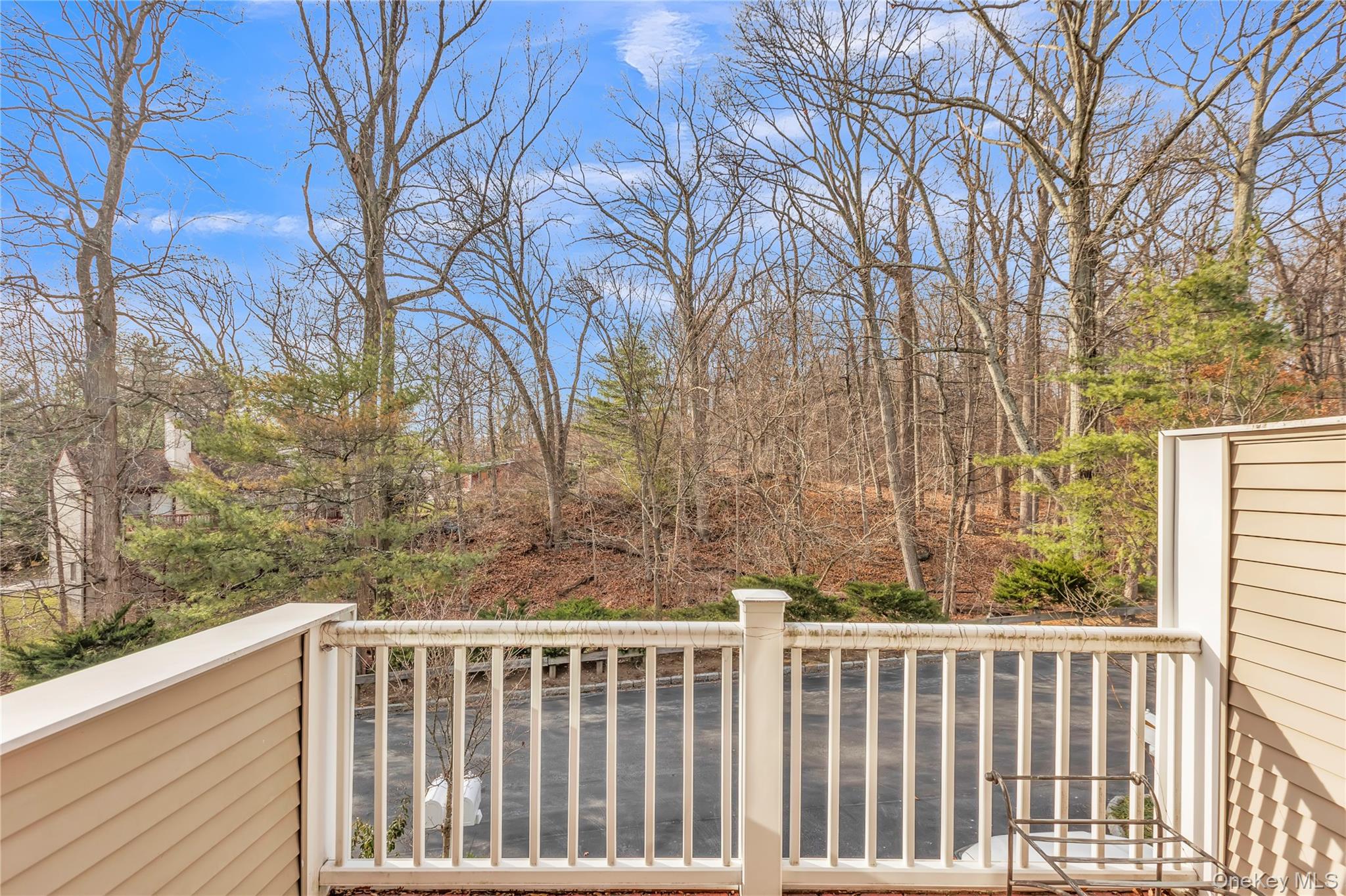 #16 photo, 302 Park Ridge Lane, White Plains , NY 10603