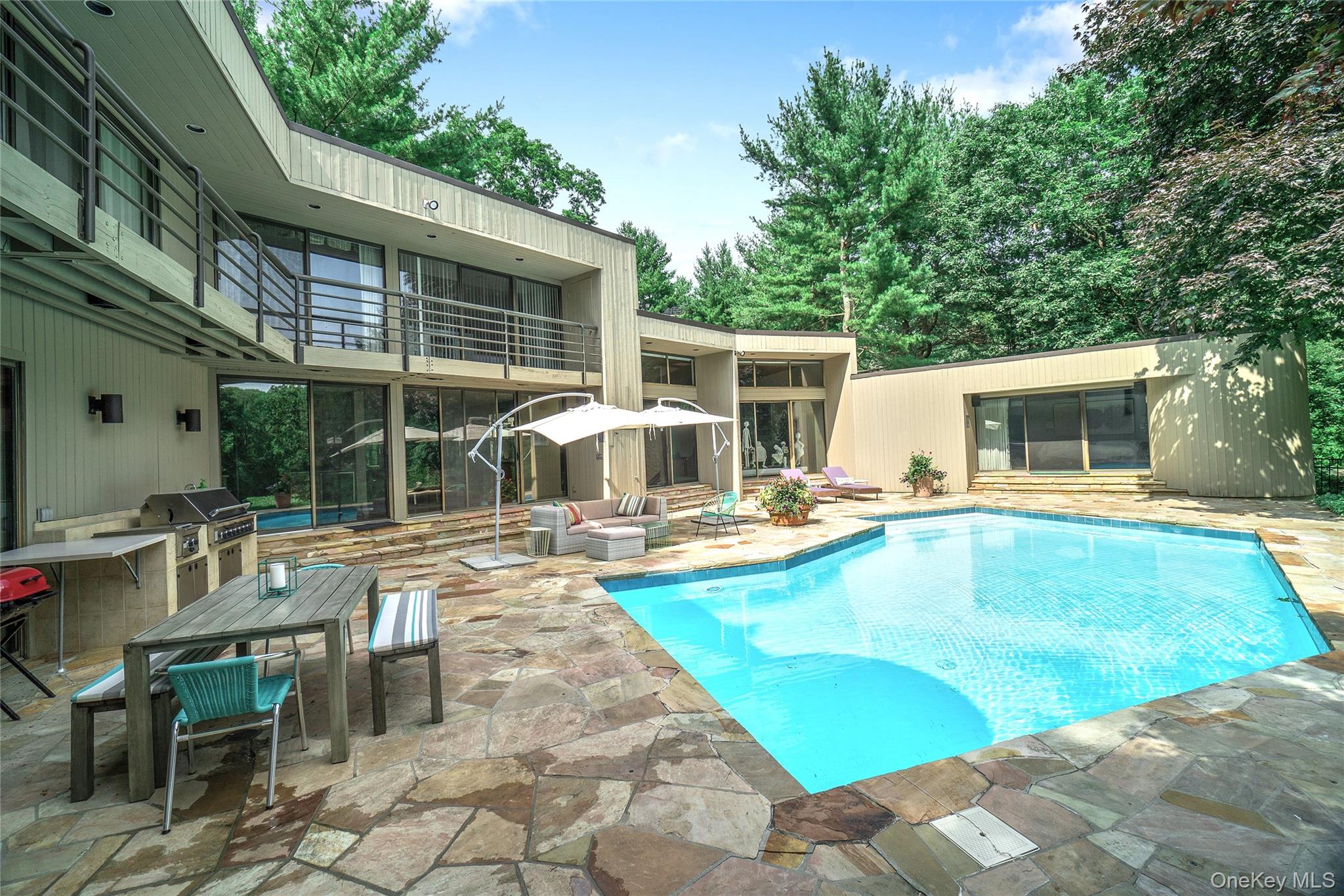 #3 photo, 20 Cole Drive, Armonk , NY 10504