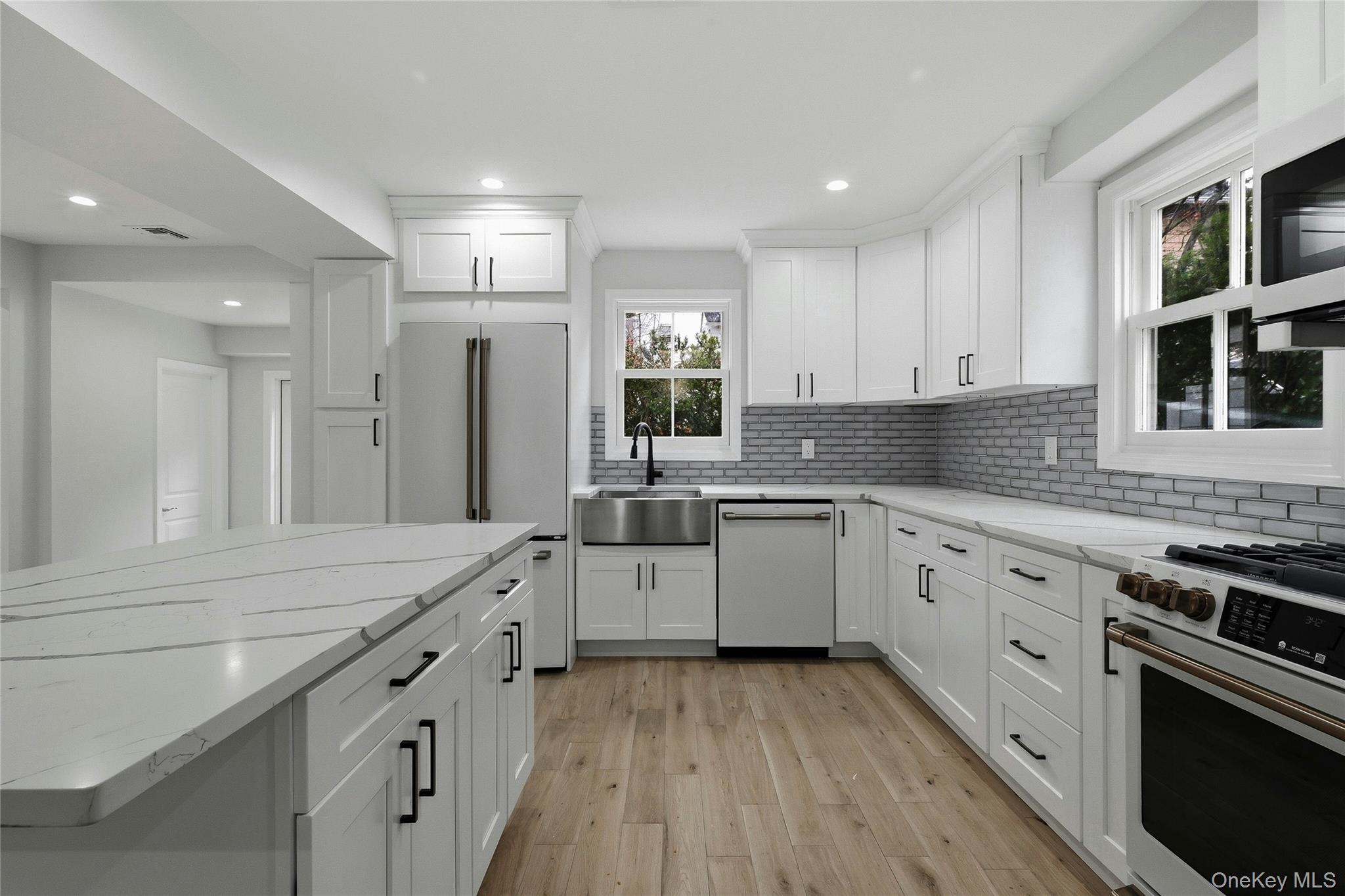 #11 photo, 17 Tatterson Street, Roslyn , NY 11576