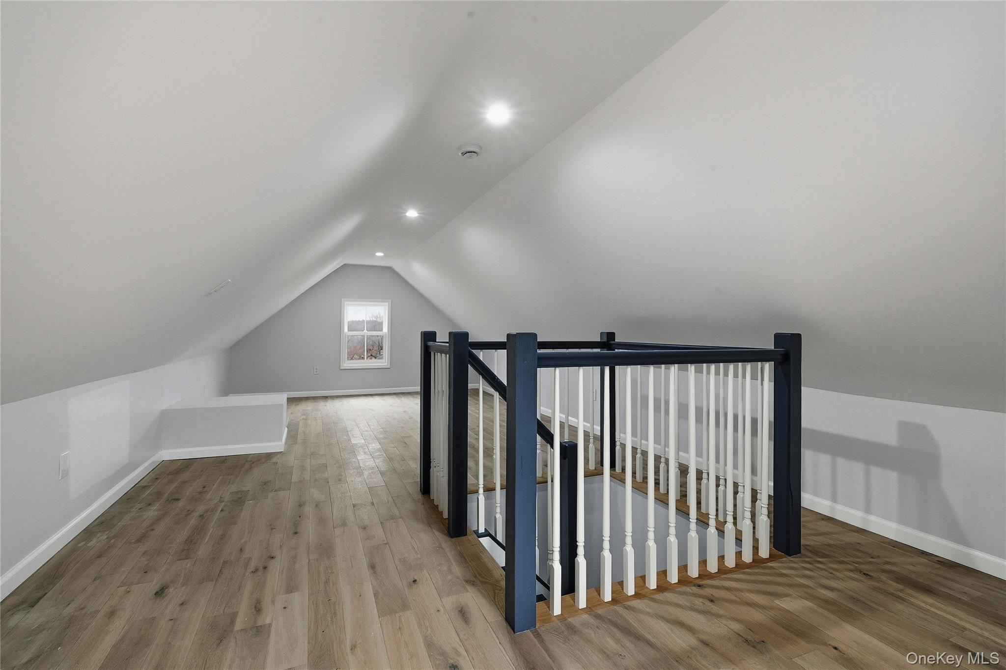 #16 photo, 17 Tatterson Street, Roslyn , NY 11576