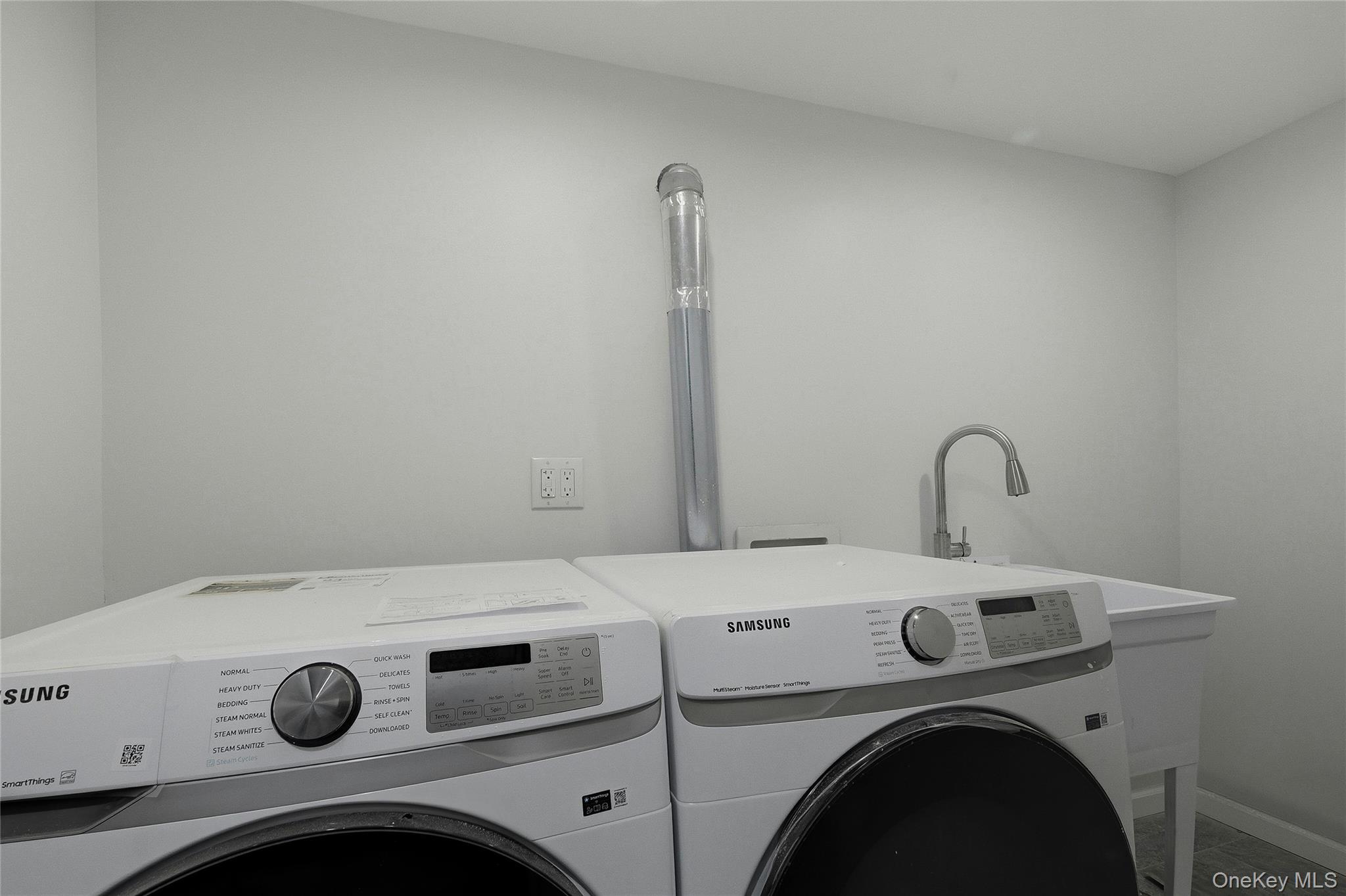 #20 photo, 17 Tatterson Street, Roslyn , NY 11576