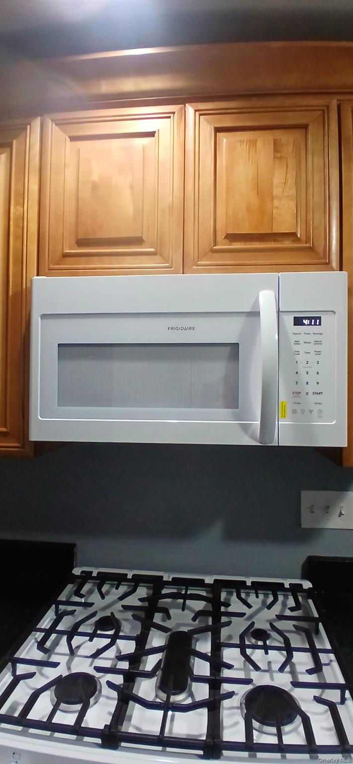 #16 photo, 49 Noble Street, North Babylon , NY 11703