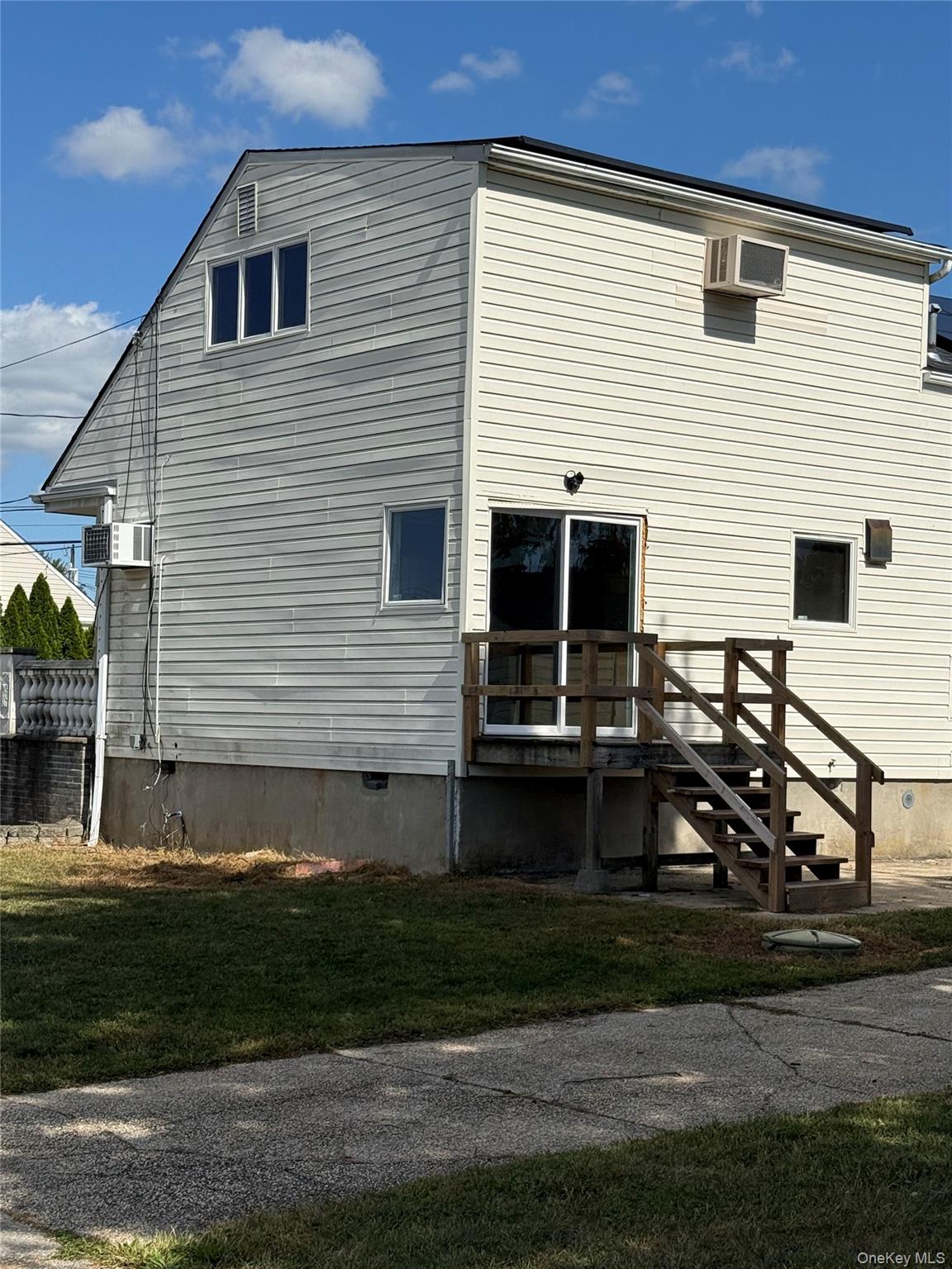 #3 photo, 49 Noble Street, North Babylon , NY 11703