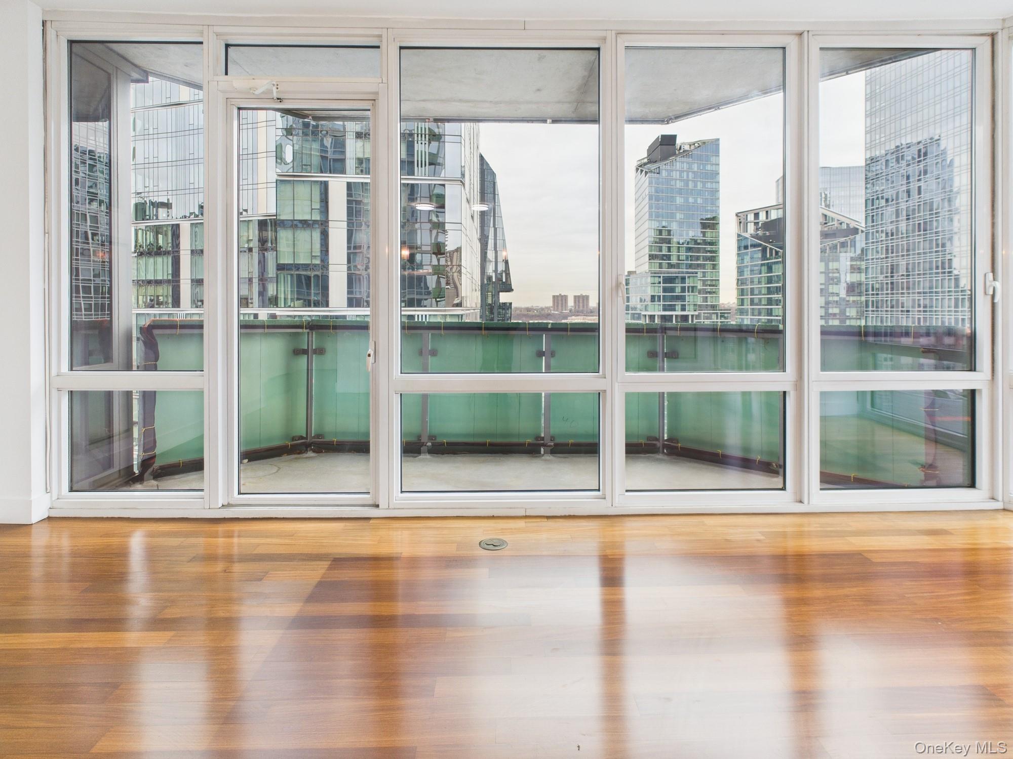 #15 photo, 10 W End Avenue, New York (Manhattan) , NY 10023