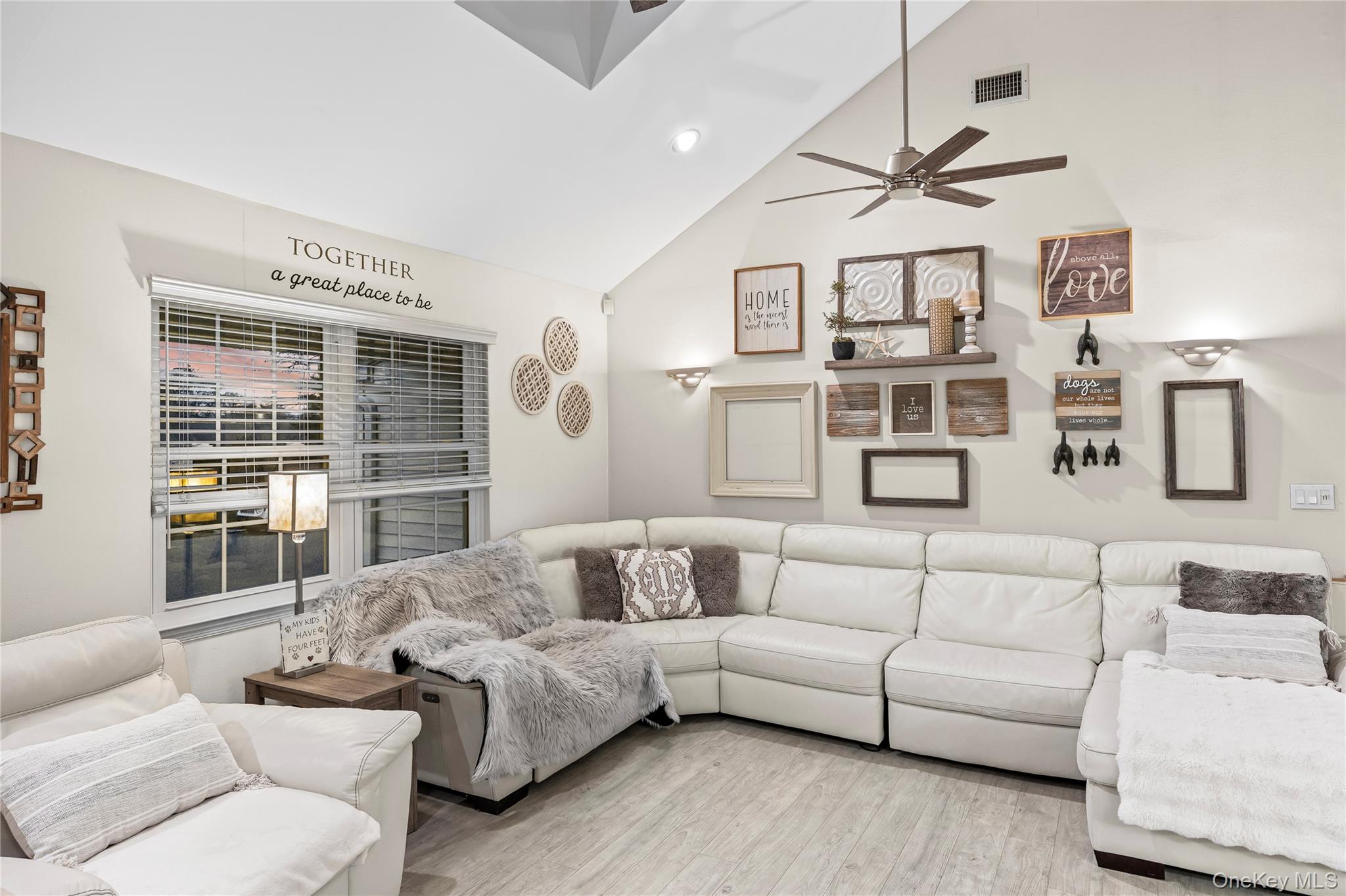 #10 photo, 45 Jackson Street, מחוז סאפוק East Islip , NY 11730