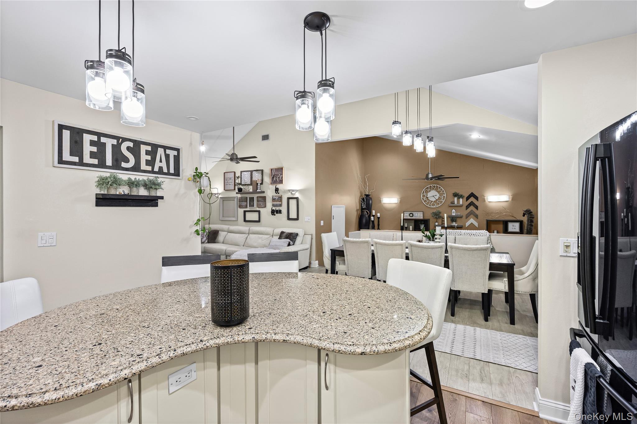 #5 photo, 45 Jackson Street, מחוז סאפוק East Islip , NY 11730