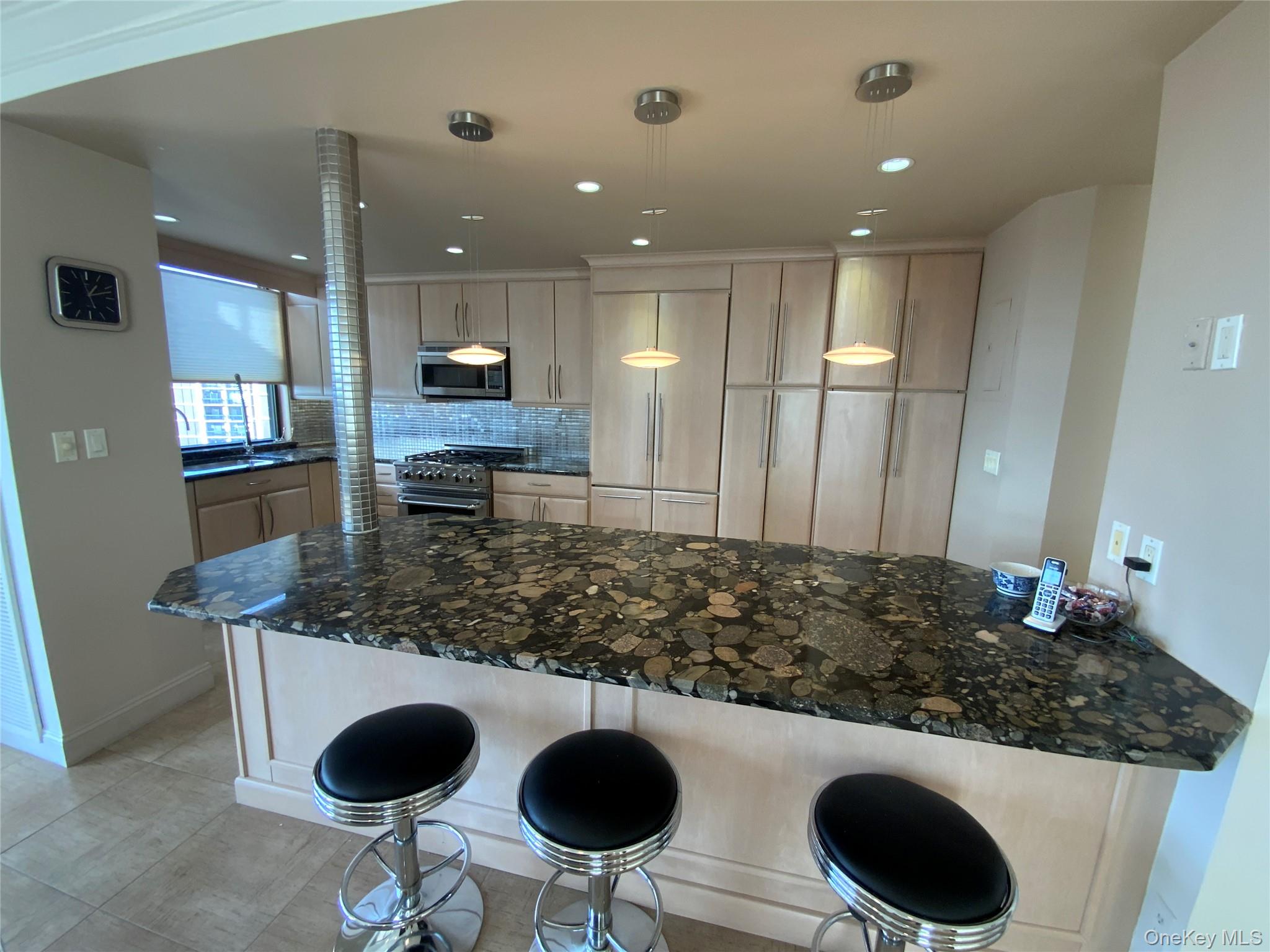 #8 photo, 27010 Grand Central Parkway, Floral Park , NY 11005