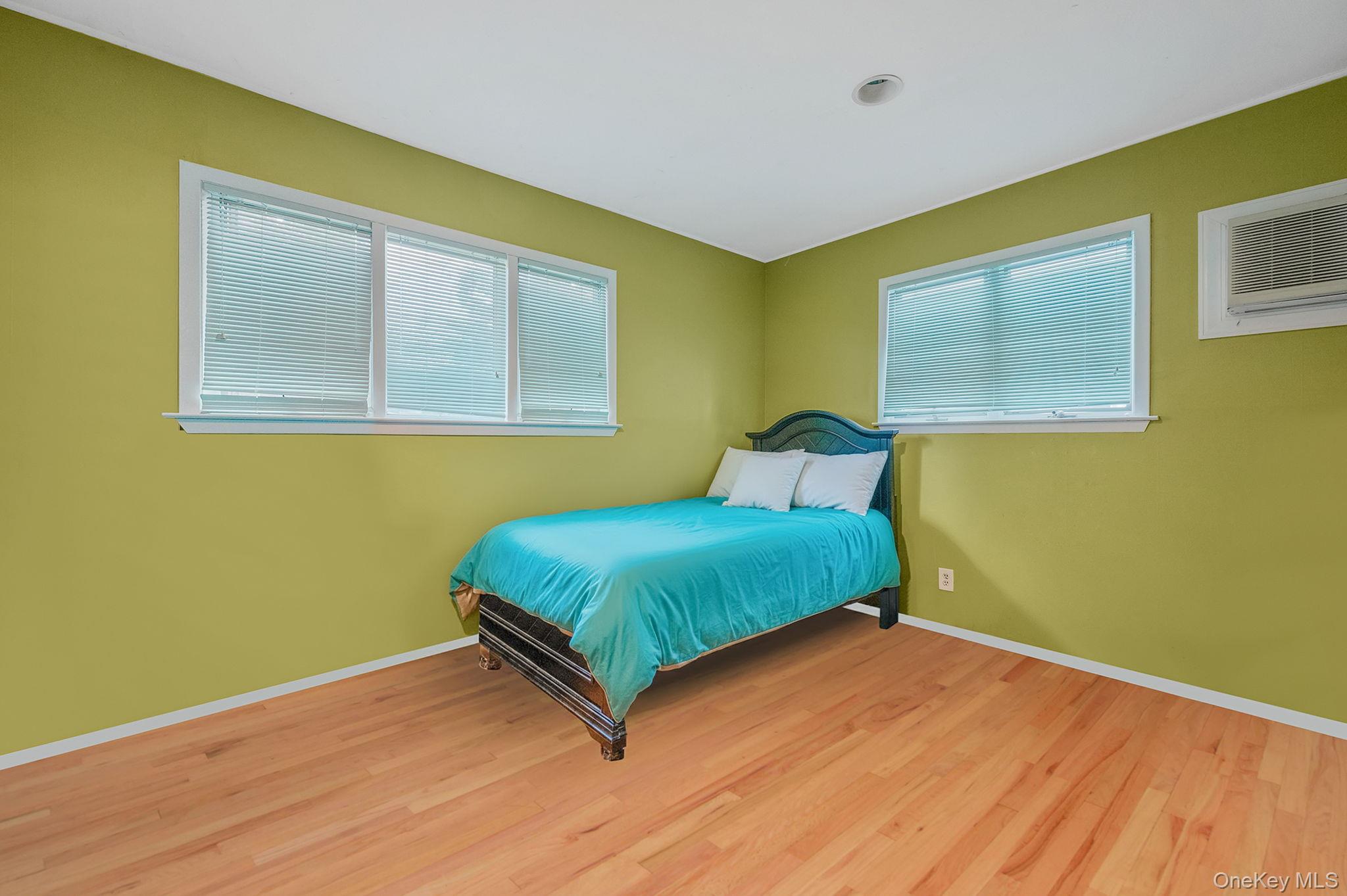 #14 photo, 194 Central Park Road, নাসাউ কাউন্টি Plainview , NY 11803