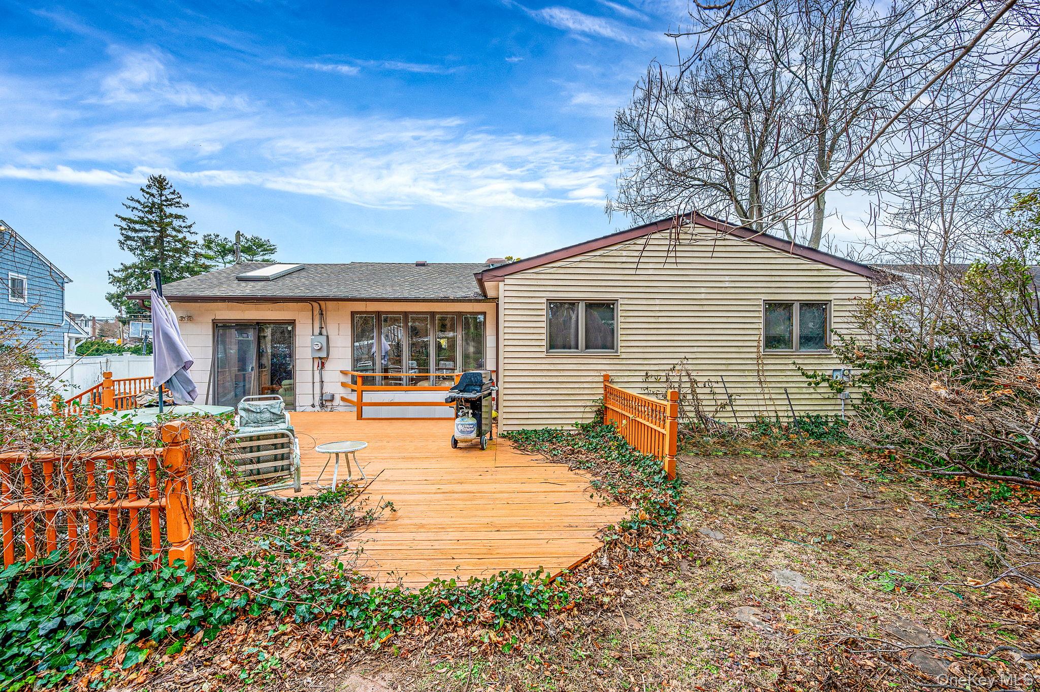 #3 photo, 194 Central Park Road, নাসাউ কাউন্টি Plainview , NY 11803