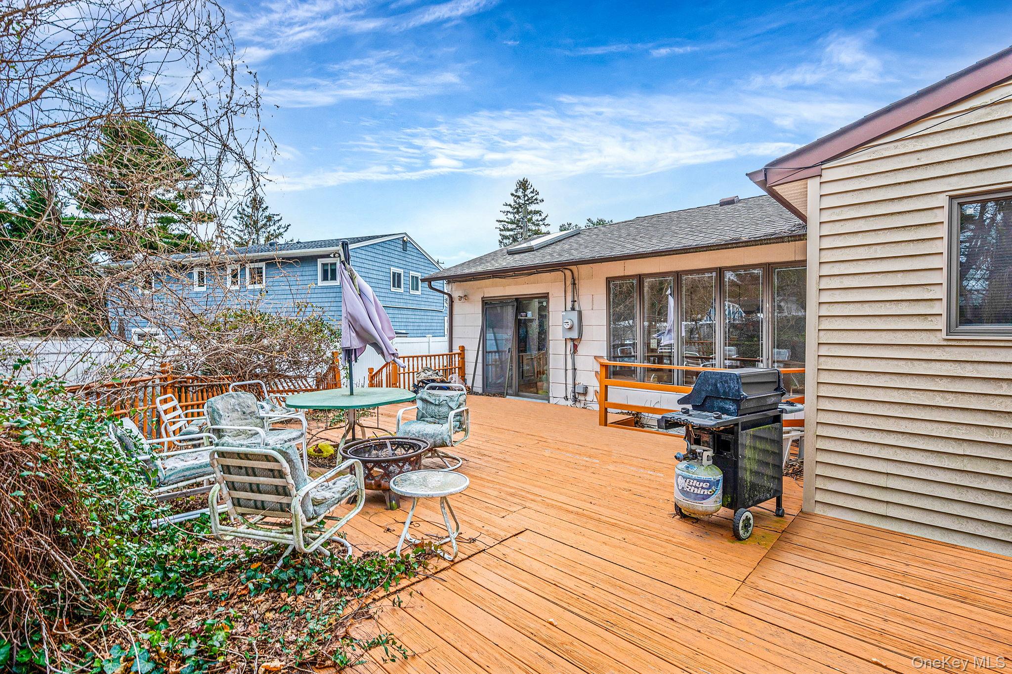 #4 photo, 194 Central Park Road, নাসাউ কাউন্টি Plainview , NY 11803