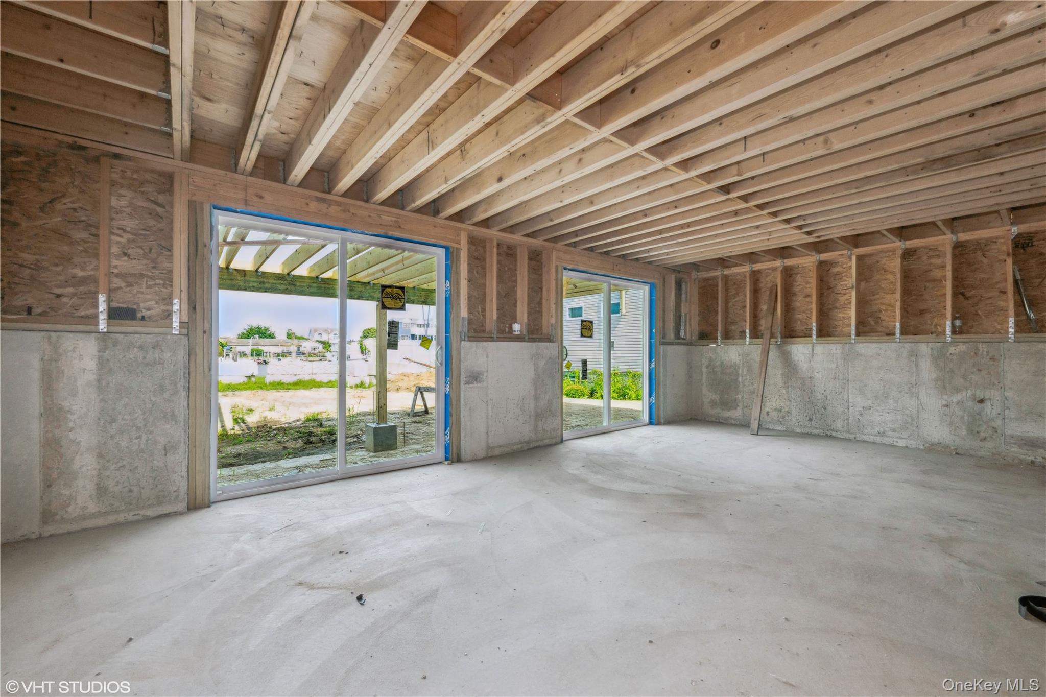 #6 photo, 750 Shore Walk, Lindenhurst , NY 11757