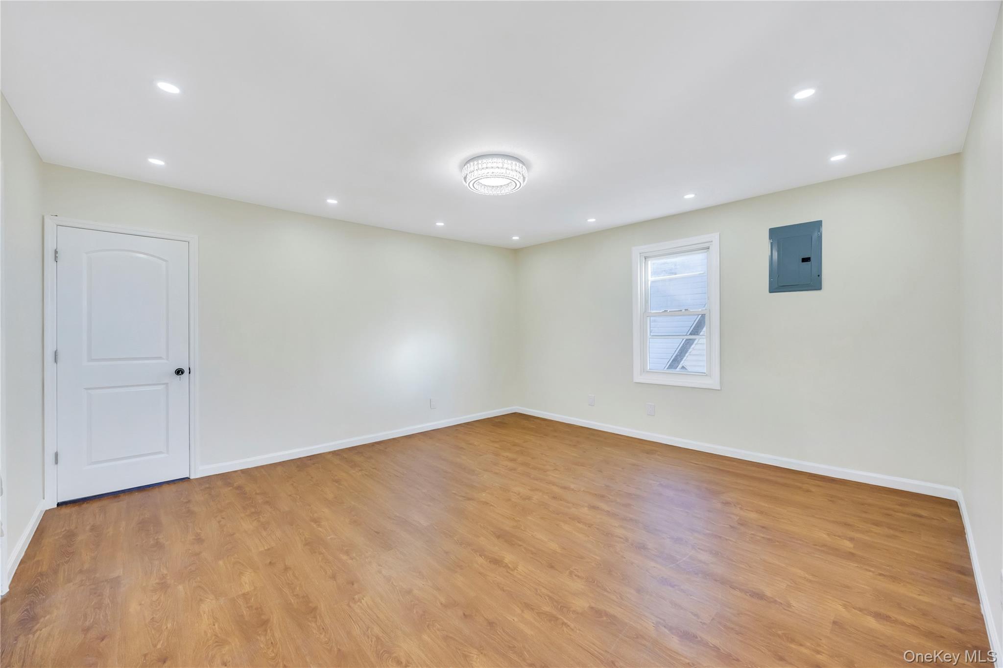 #10 photo, 100-35 204th Street, كوينز Hollis , NY 11423