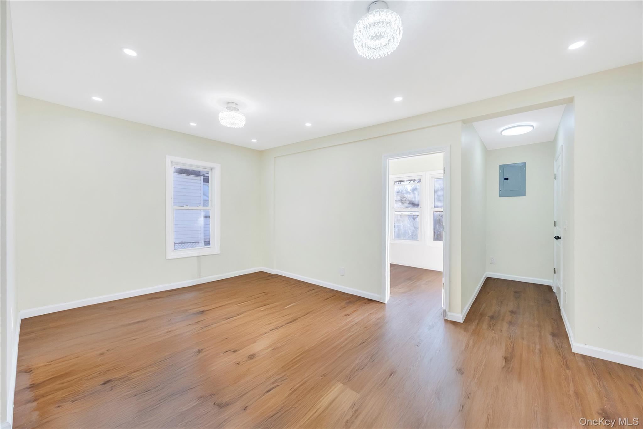 #11 photo, 100-35 204th Street, كوينز Hollis , NY 11423