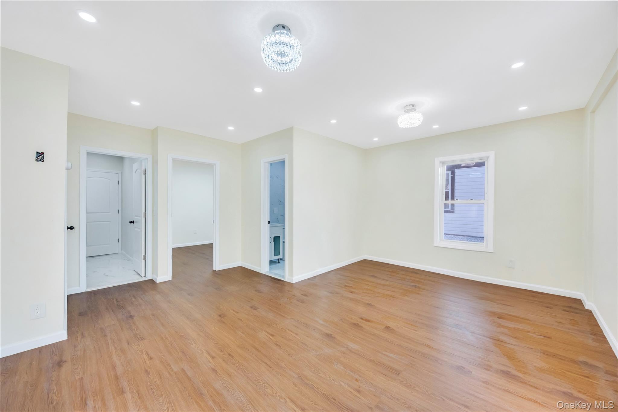 #16 photo, 100-35 204th Street, كوينز Hollis , NY 11423