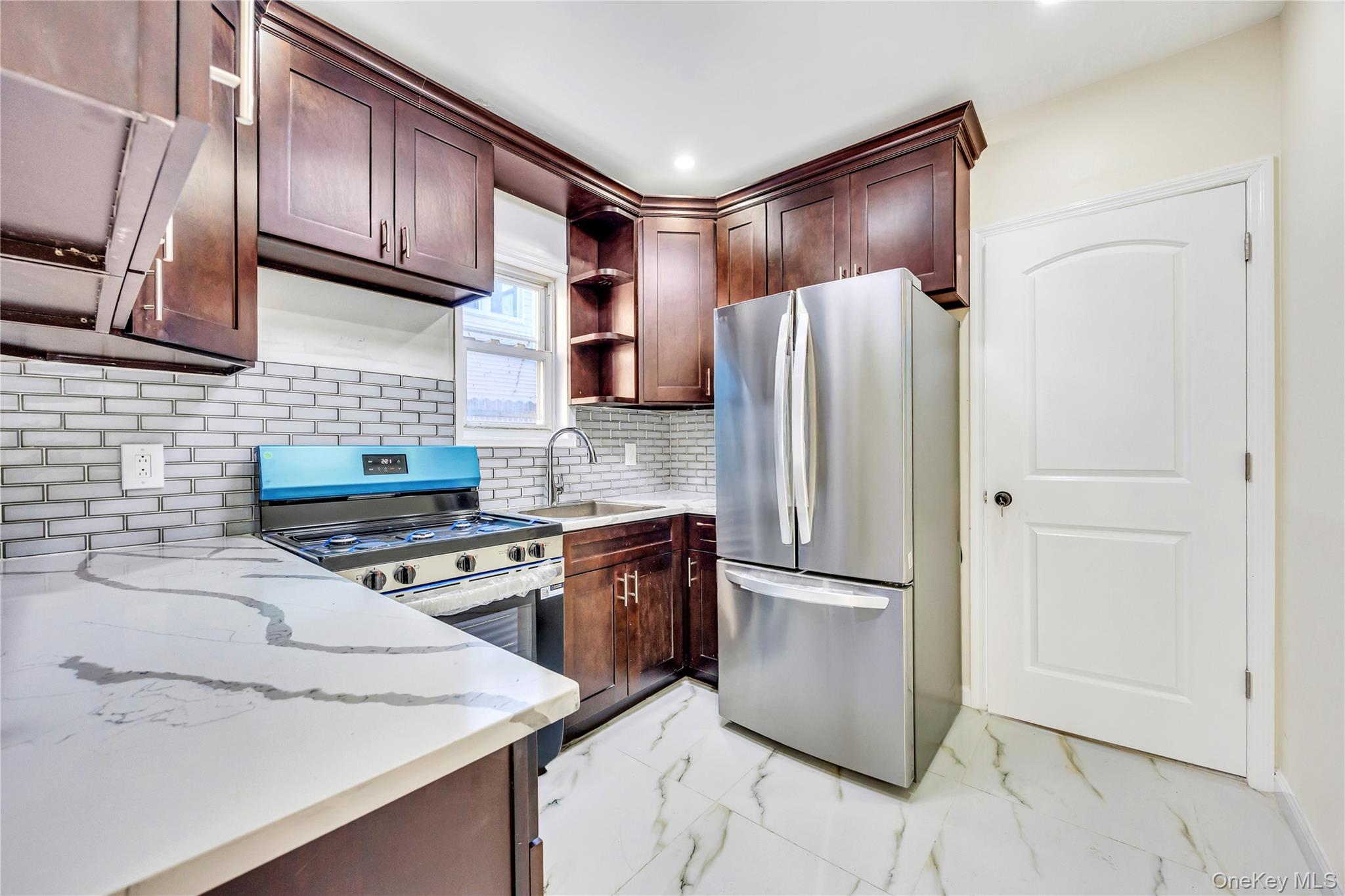 #7 photo, 100-35 204th Street, كوينز Hollis , NY 11423