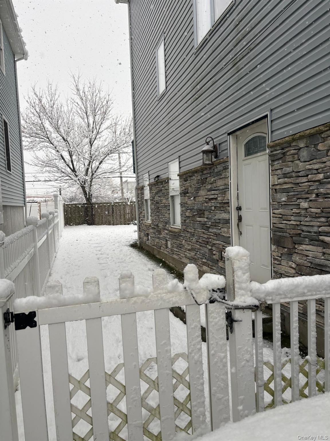 #16 photo, 129 Nassau Lane, Island Park , NY 11558