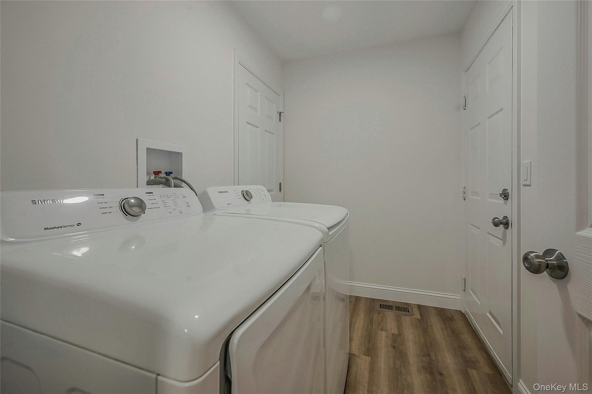 #7 photo, 98 Scenic Lake Drive, Riverhead , NY 11901