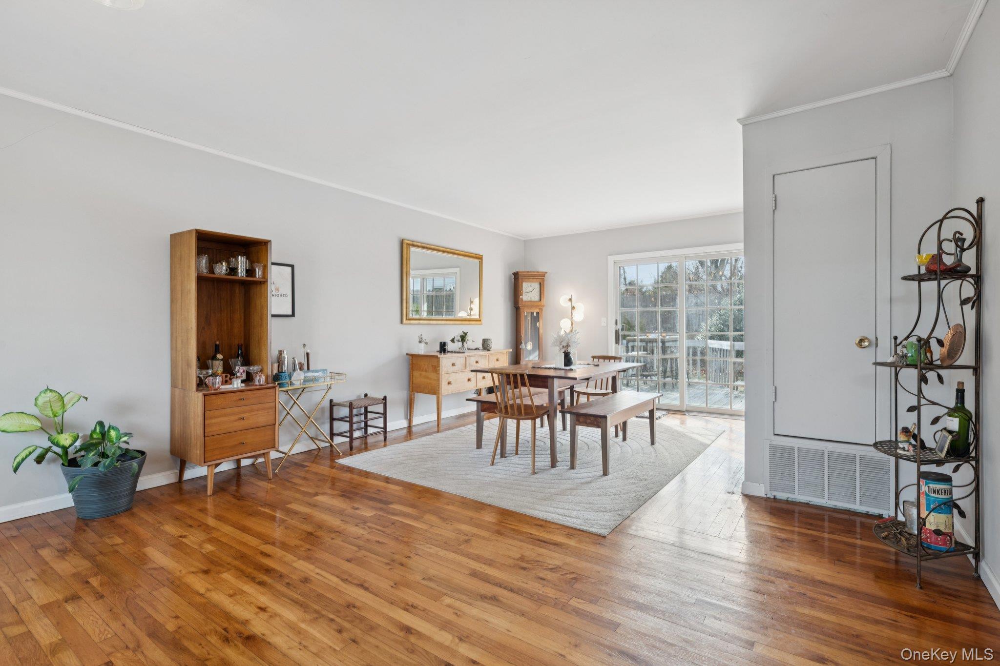 #6 photo, 12 Gail Court, سوفولك Kings Park , NY 11754