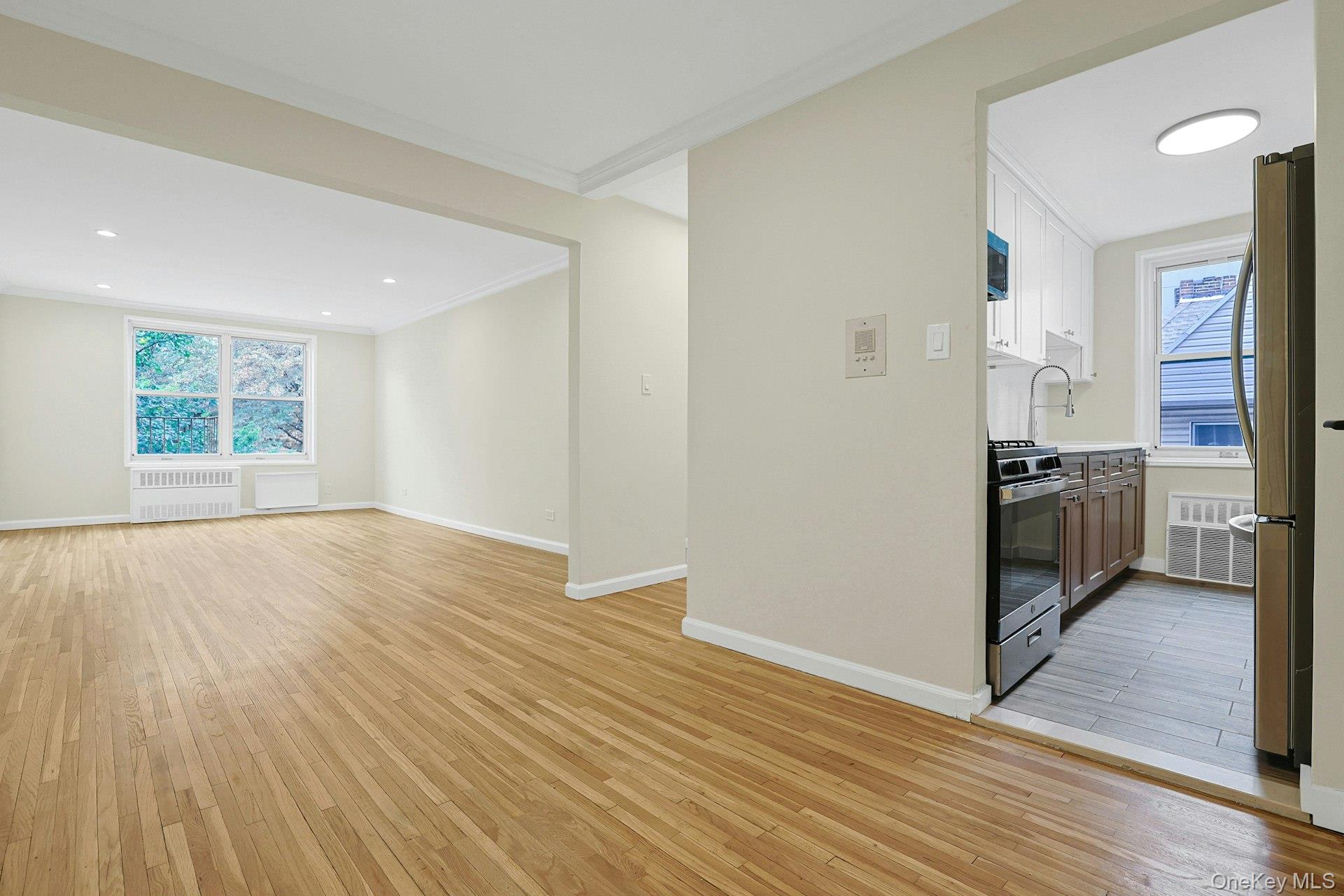 #13 photo, 3363 Sedgwick Avenue, Bronx , NY 10463