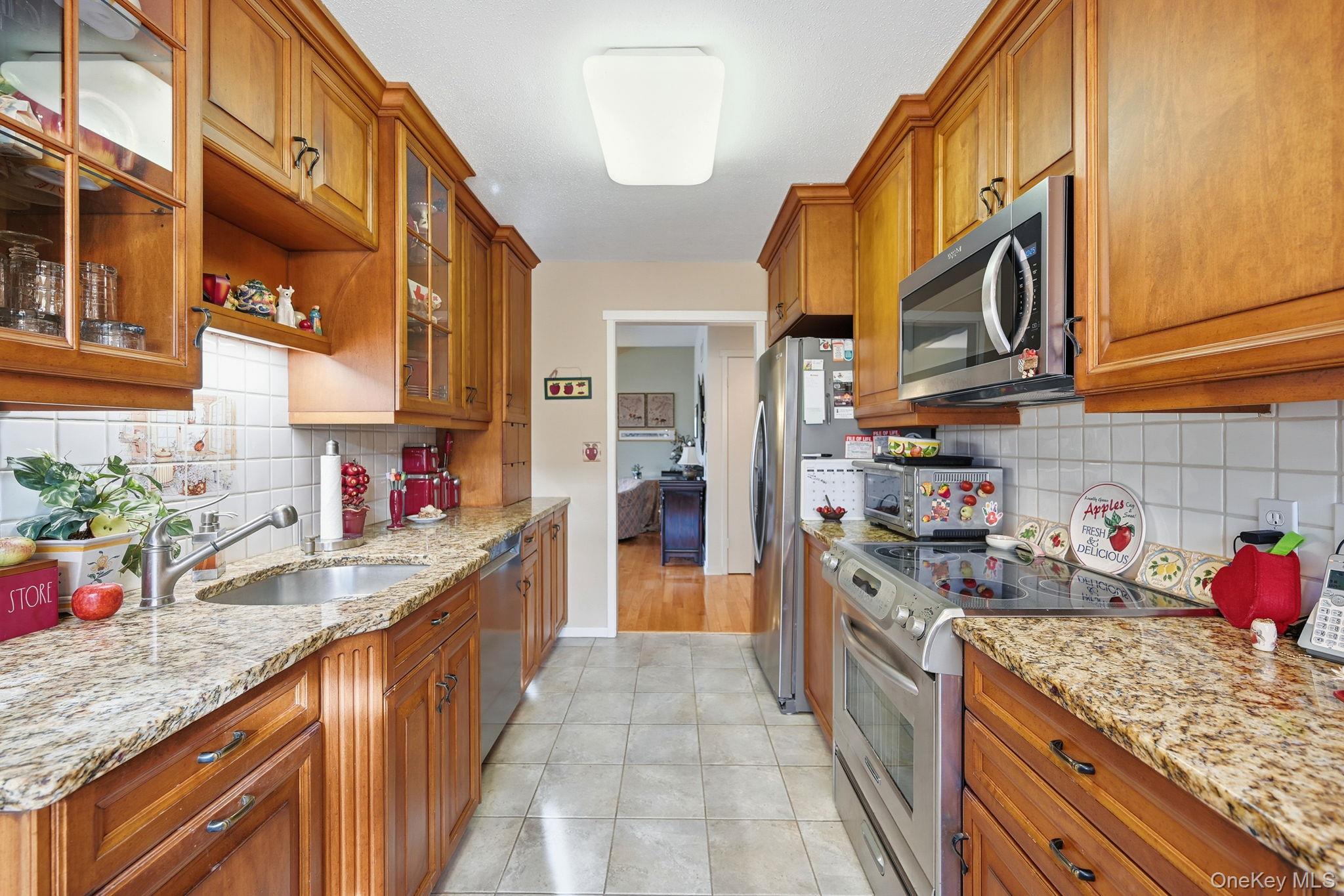 #17 photo, 59 Heritage Hills, Somers , NY 10589