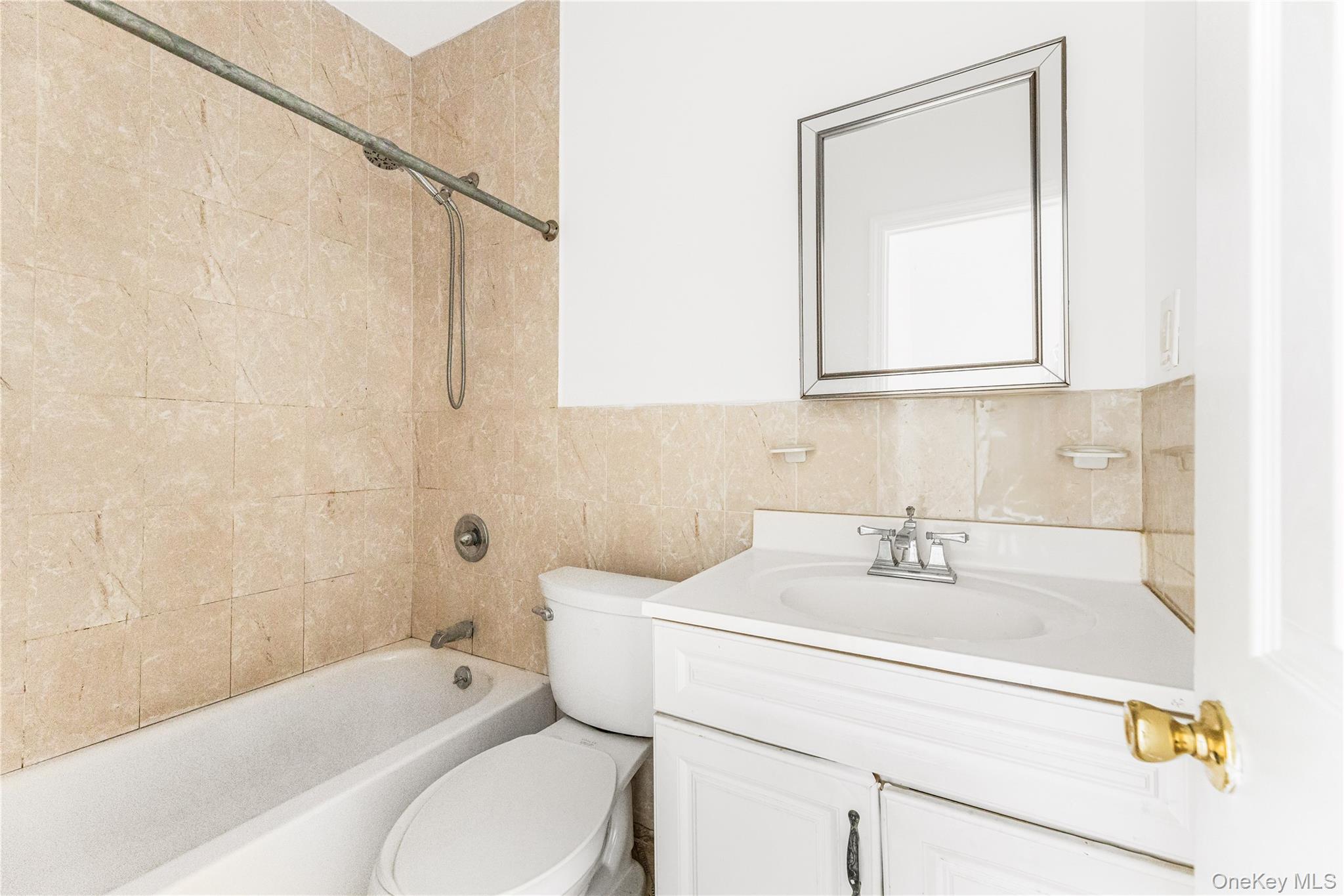 #13 photo, 214 E Prospect Avenue, Mount Vernon , NY 10550