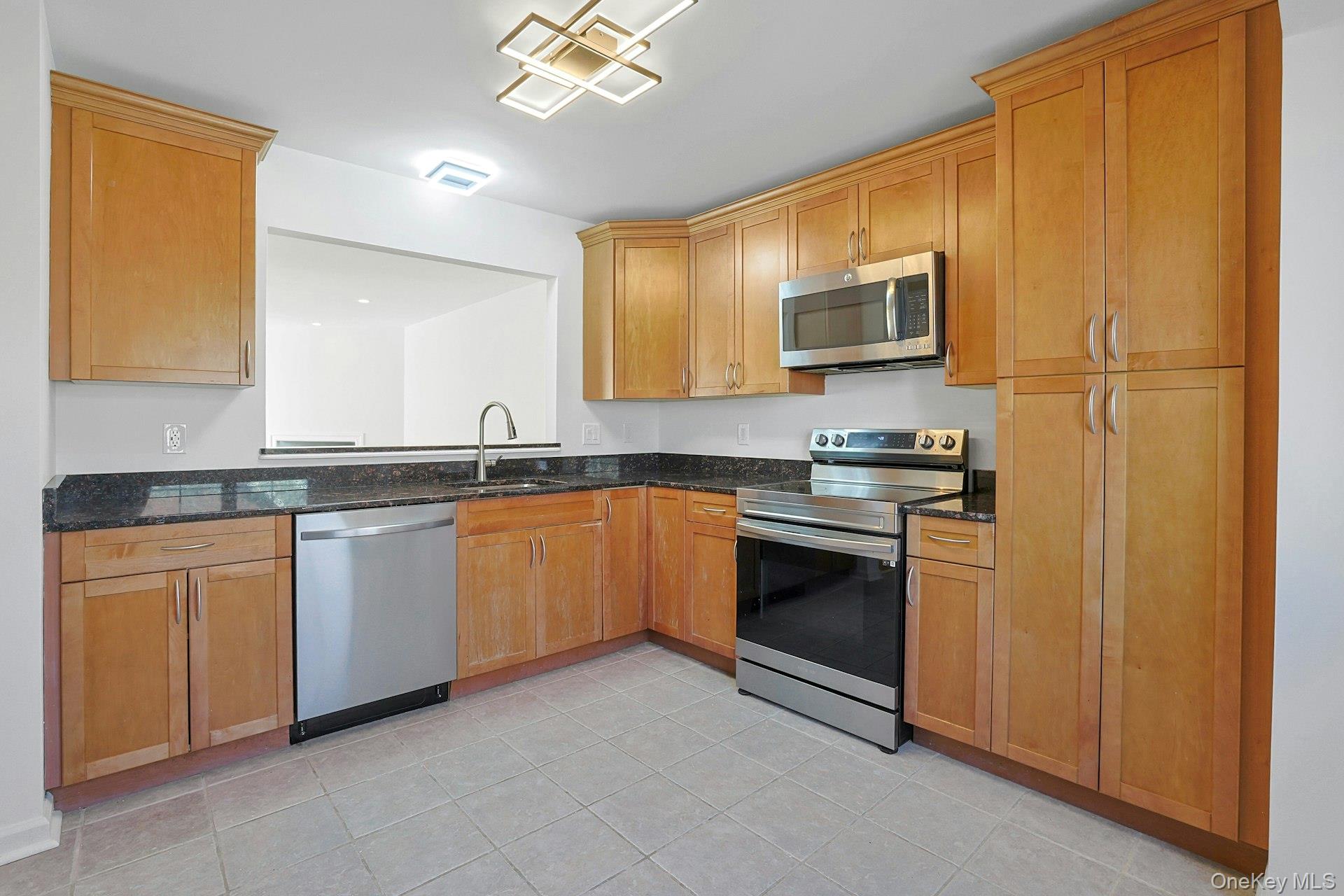 #10 photo, 3803 Victoria Drive, Mount Kisco , NY 10549