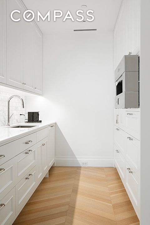 #12 photo, 92 Laight Street, Tribeca , NY 10013