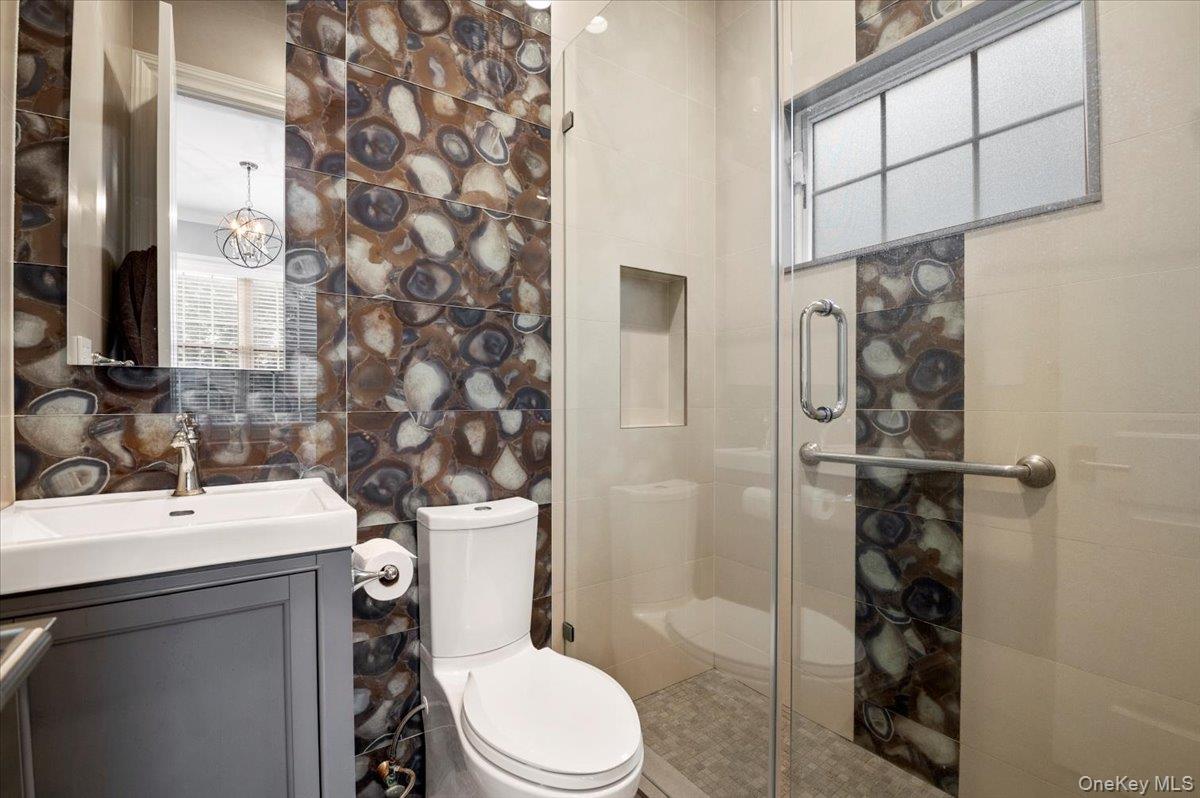 #12 photo, 335 Summit Avenue, 롱 아일랜드 Cedarhurst , NY 11516