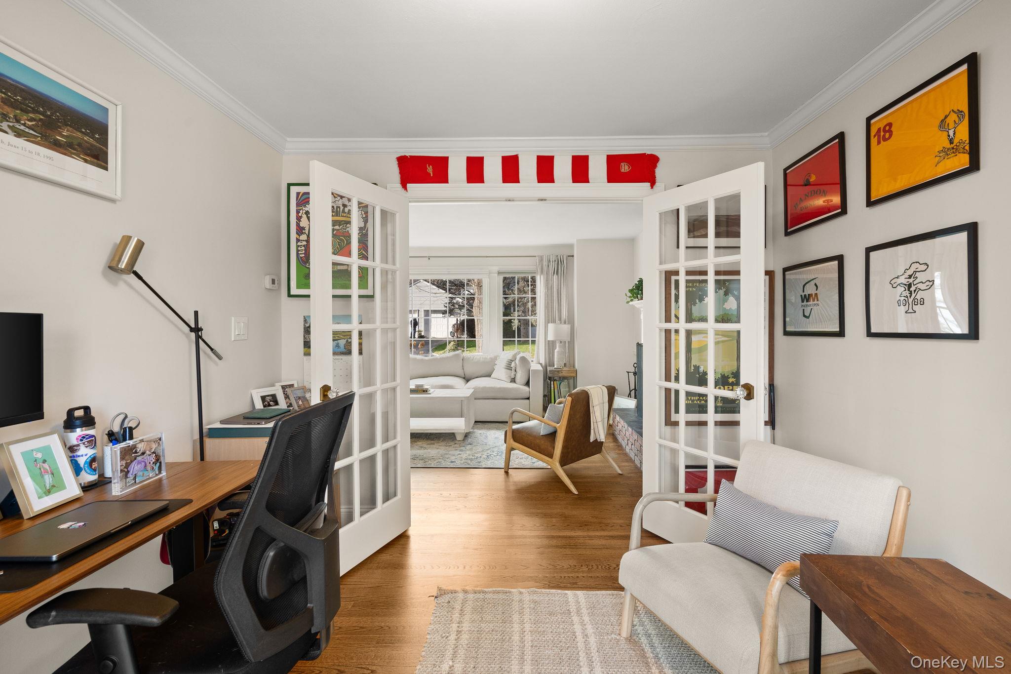 #5 photo, 3 Kew Court, Huntington , NY 11743