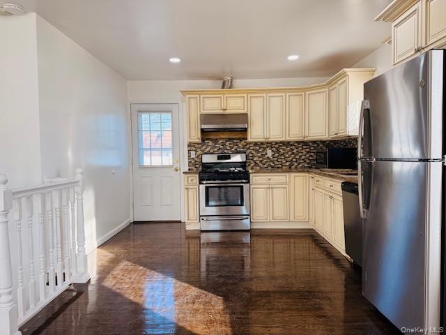 #10 photo, 9 Ferndale Drive, Hicksville , NY 11801