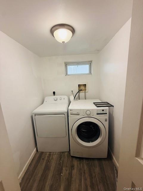 #18 photo, 9 Ferndale Drive, Hicksville , NY 11801