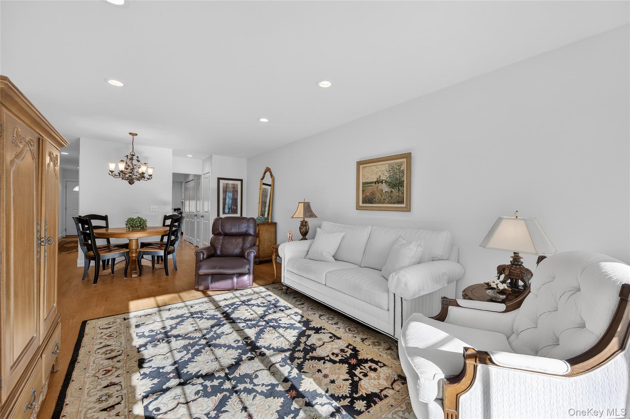 #11 photo, 1 Mechanic Court, Huntington , NY 11743