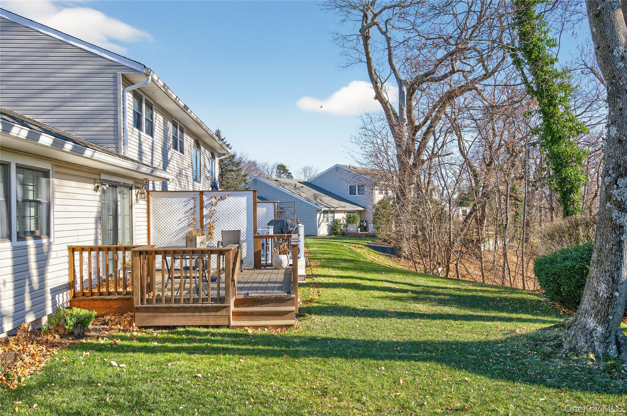 #19 photo, 1 Mechanic Court, Huntington , NY 11743