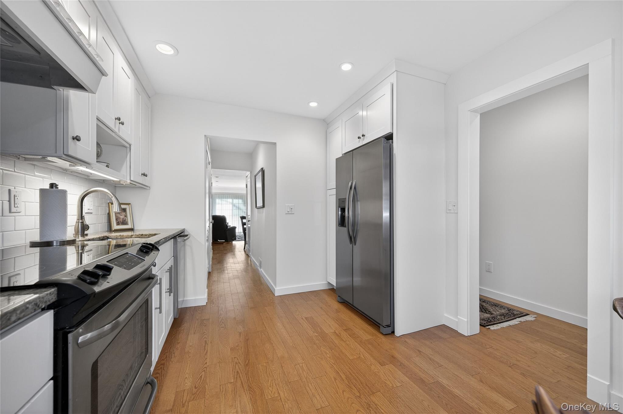 #7 photo, 1 Mechanic Court, Huntington , NY 11743