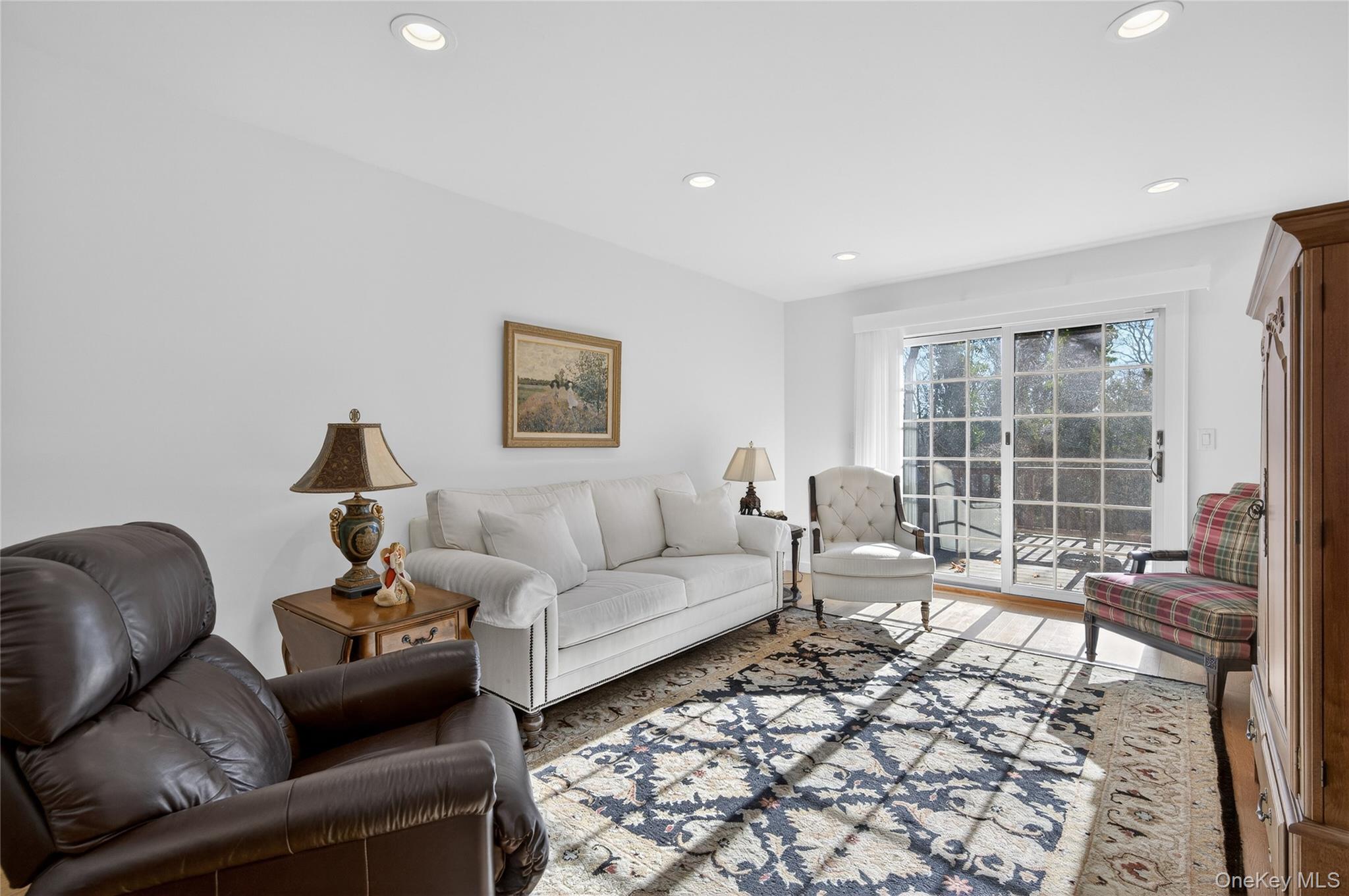 #9 photo, 1 Mechanic Court, Huntington , NY 11743