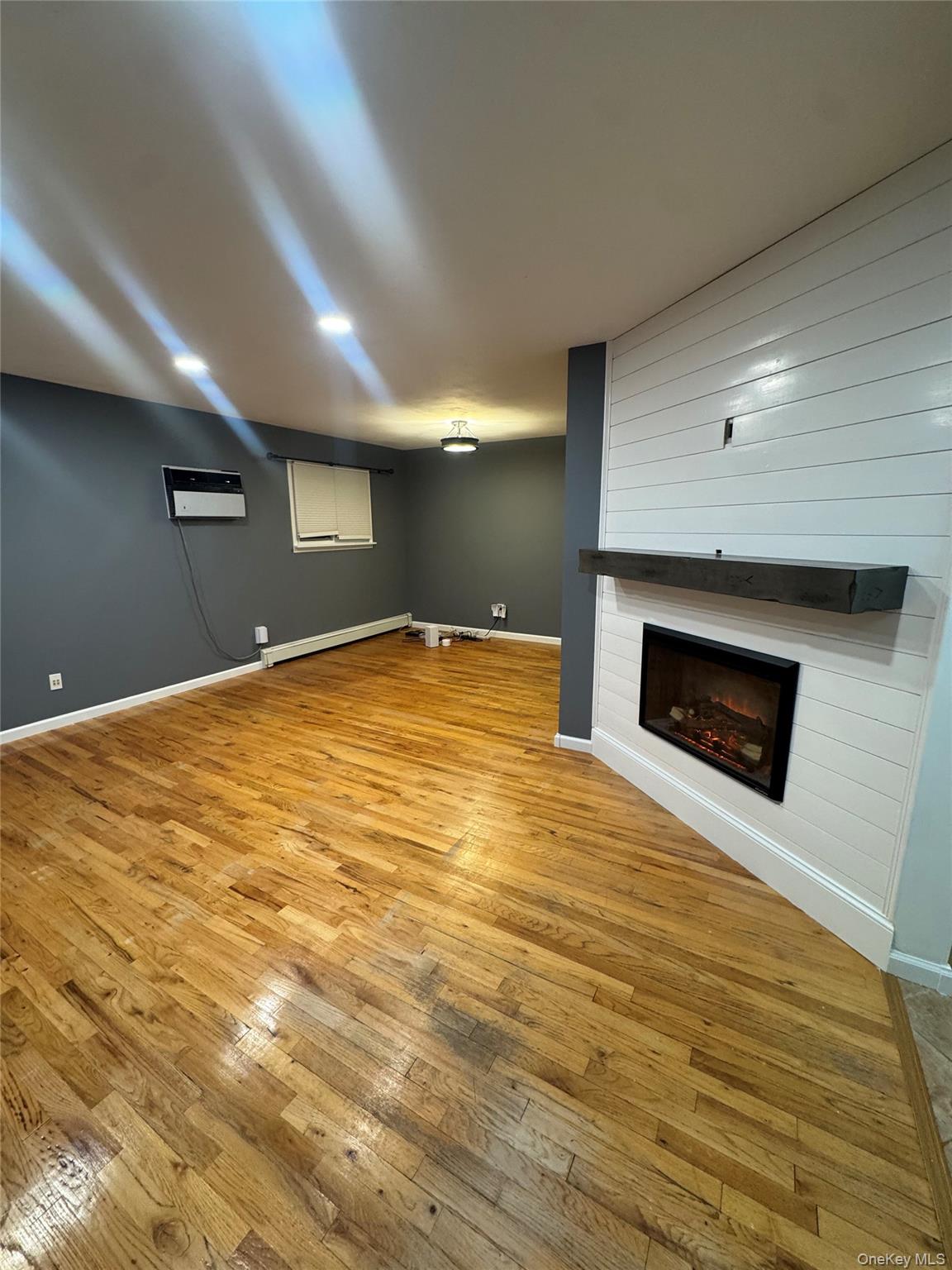 #7 photo, 1215 America Avenue, 东长岛 West Babylon , NY 11704