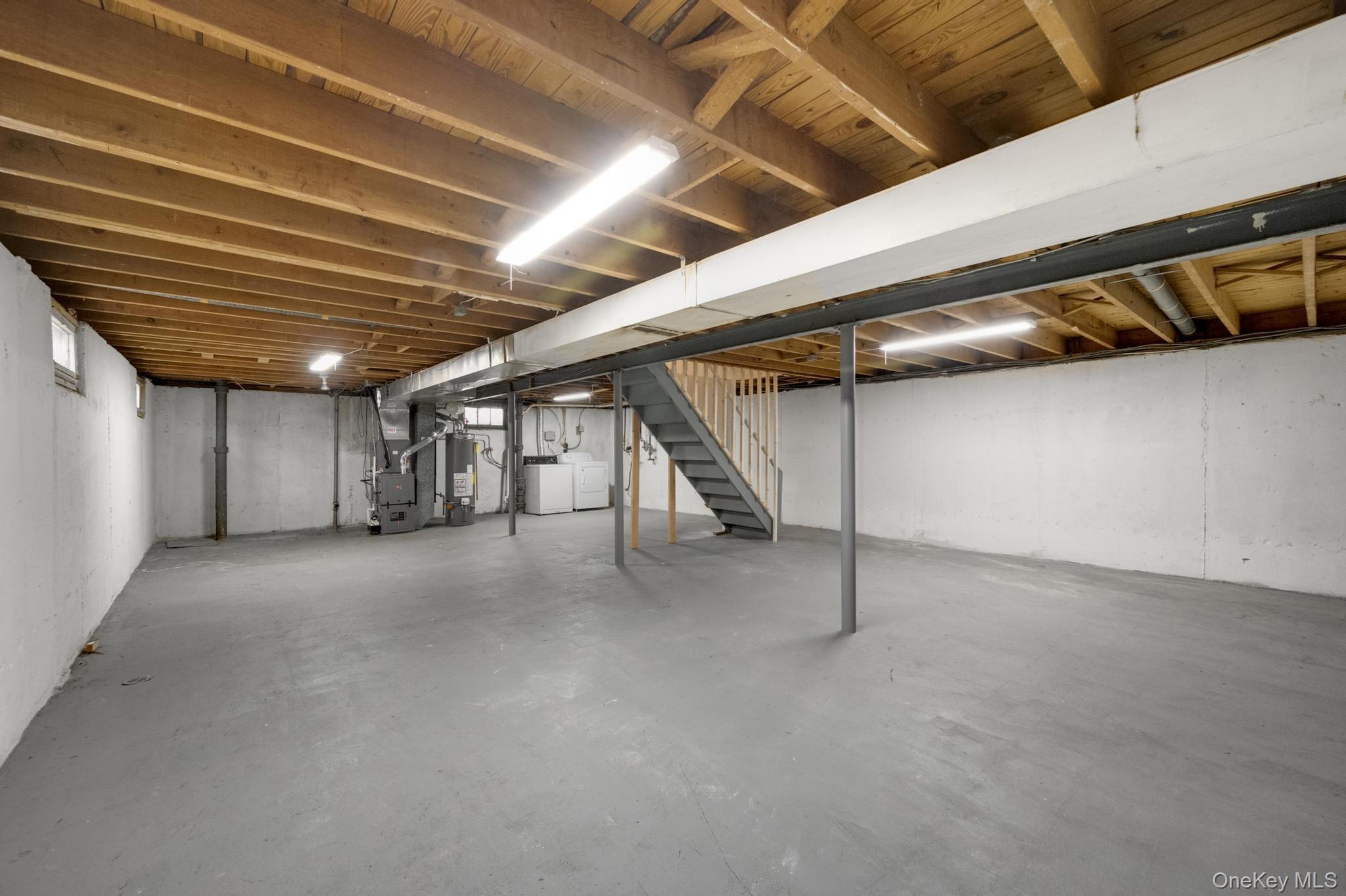 #17 photo, 22 Heath Lane, East Northport , NY 11731