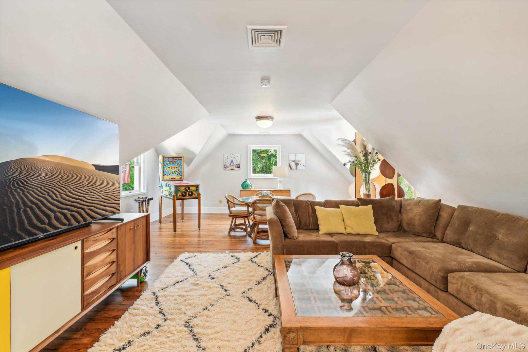 #10 photo, 17 Oak Meadow Lane, Bellport Village , NY 11713