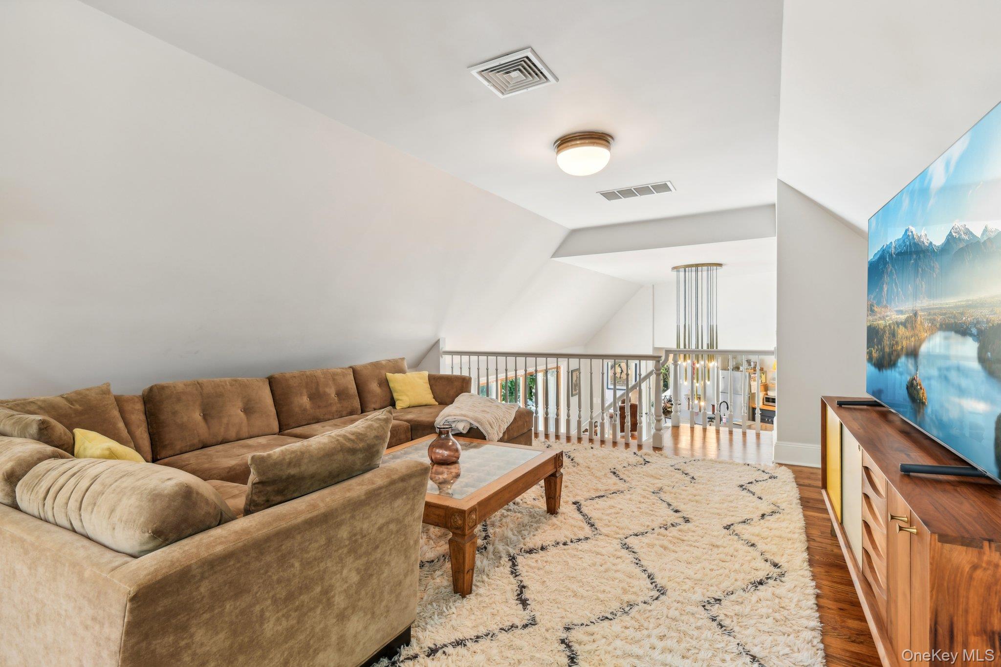 #9 photo, 17 Oak Meadow Lane, Bellport Village , NY 11713