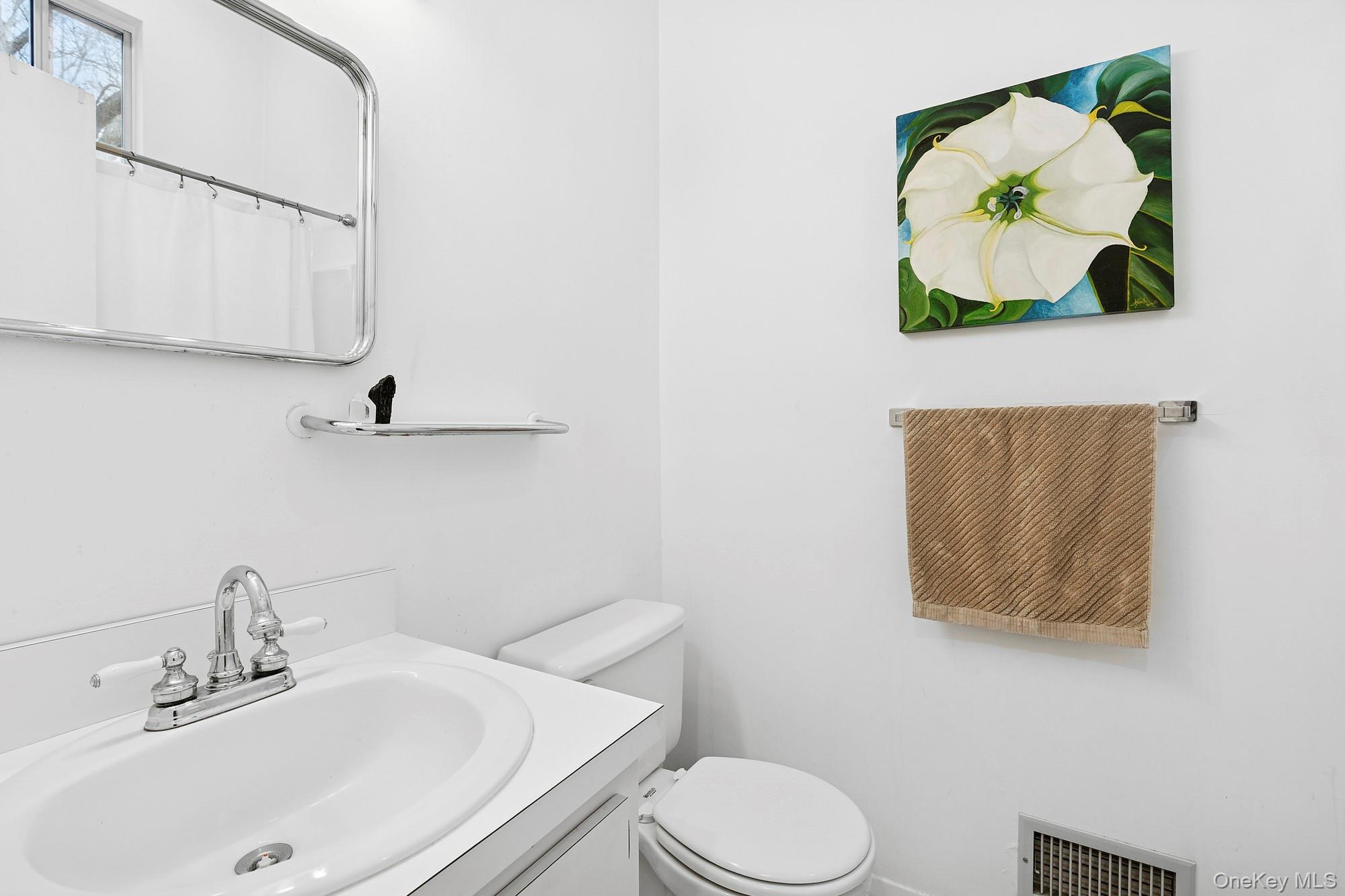 #10 photo, 54 Fox Hunt, Amagansett , NY 11930