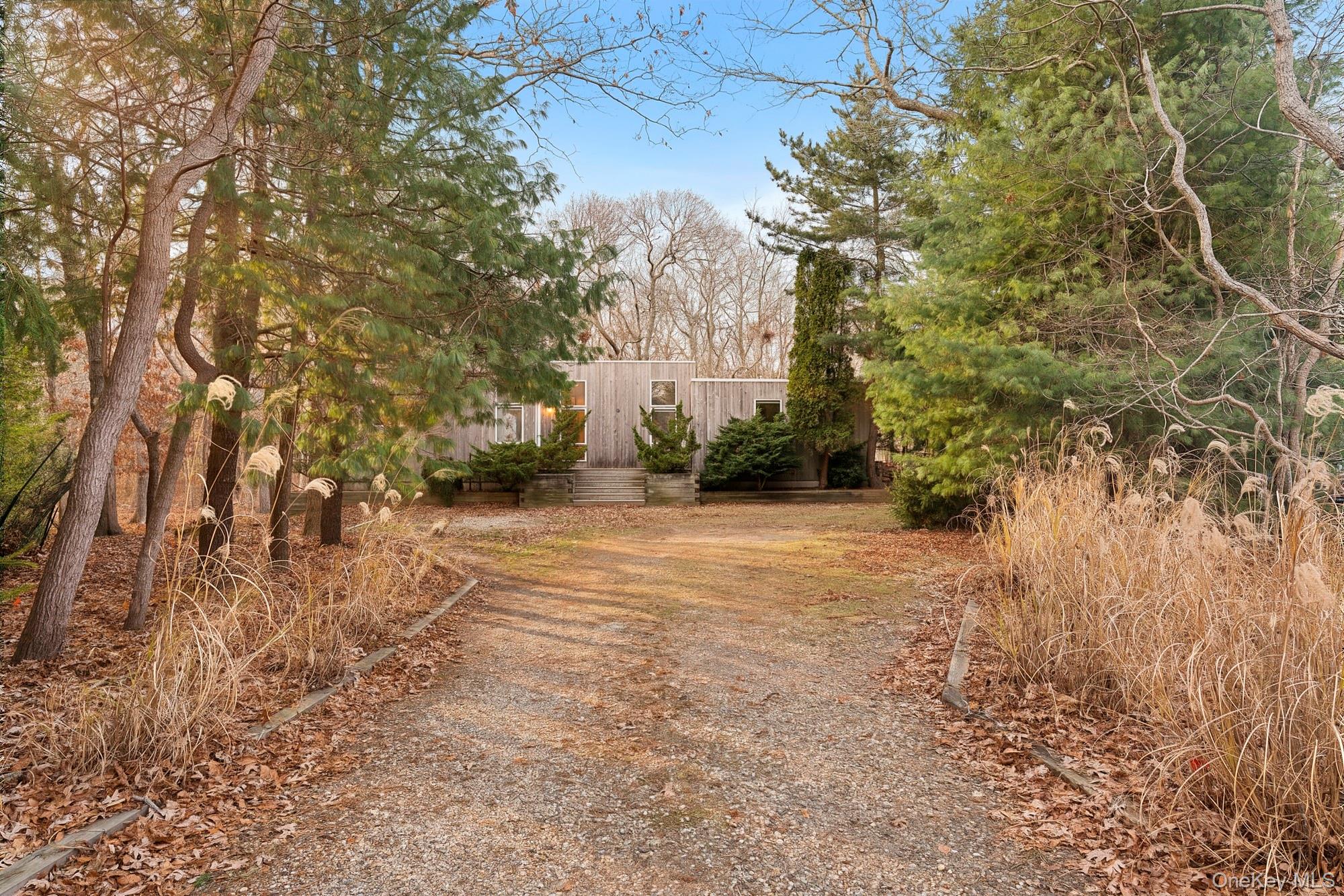 #13 photo, 54 Fox Hunt, Amagansett , NY 11930