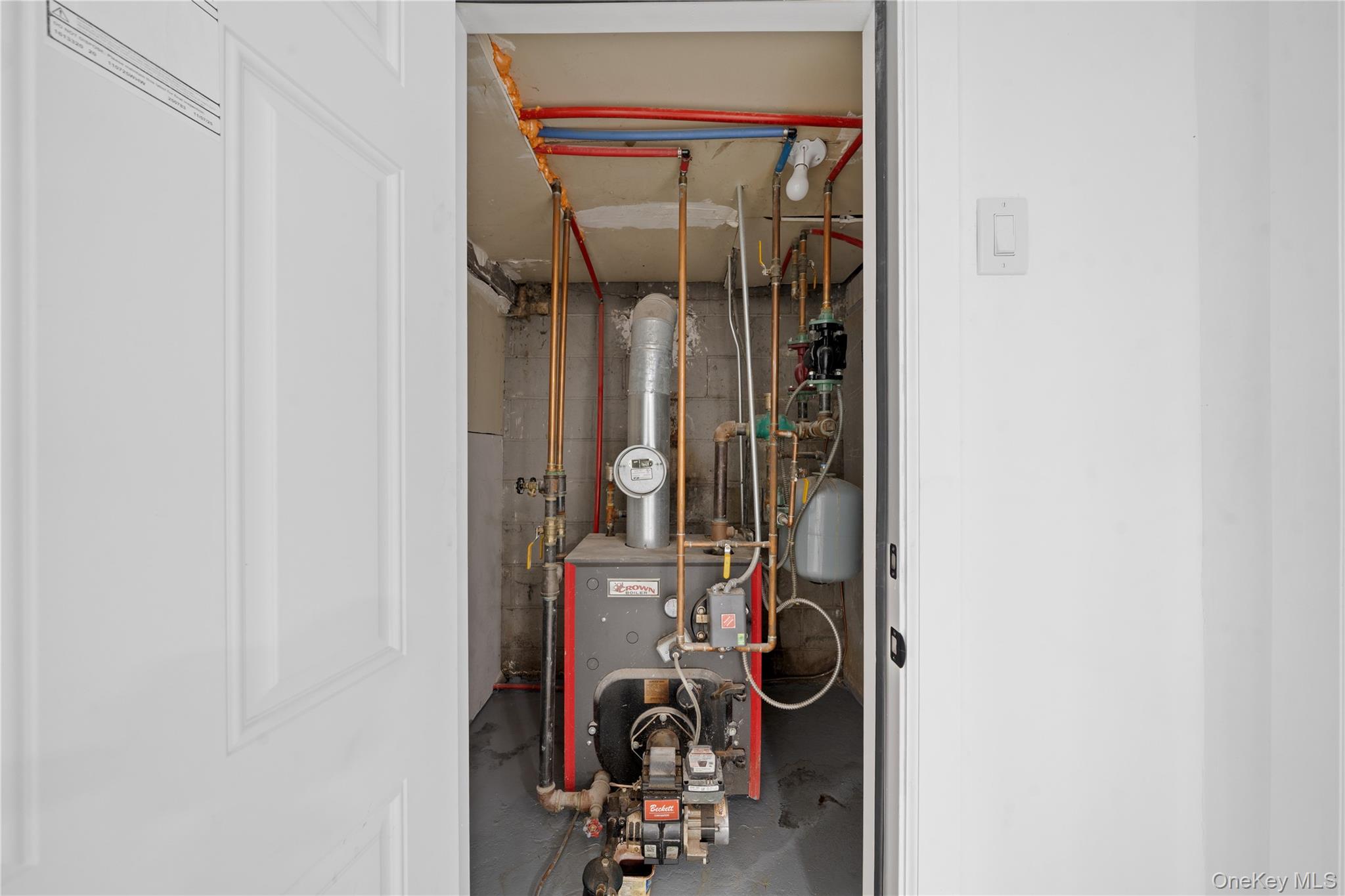 #19 photo, 193 N Arizona Road, West Babylon , NY 11704