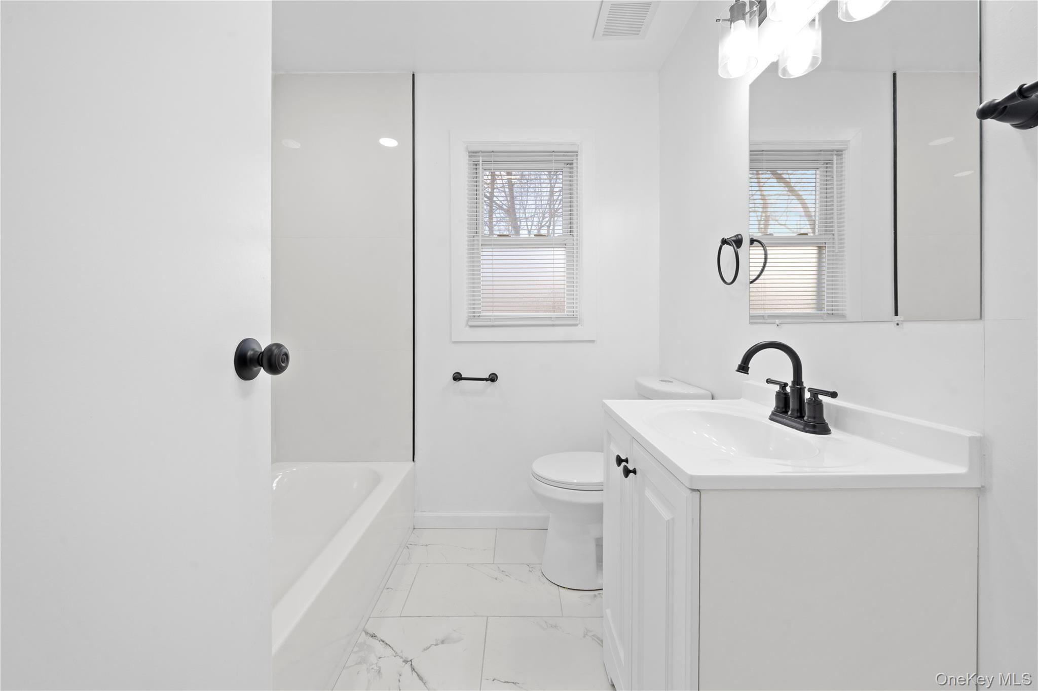 #8 photo, 193 N Arizona Road, West Babylon , NY 11704