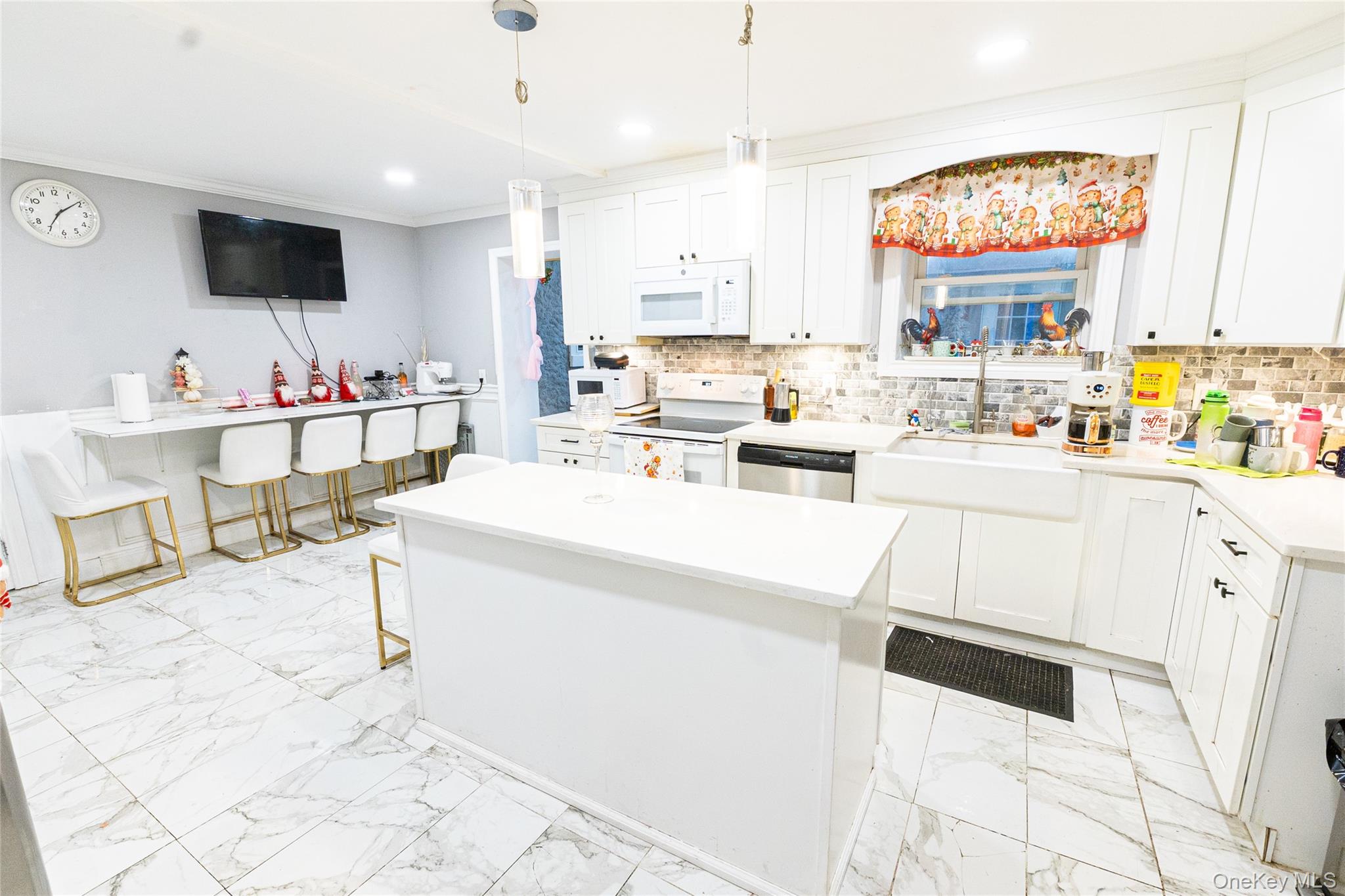 #5 photo, 163 Orchard Road, East Patchogue , NY 11772