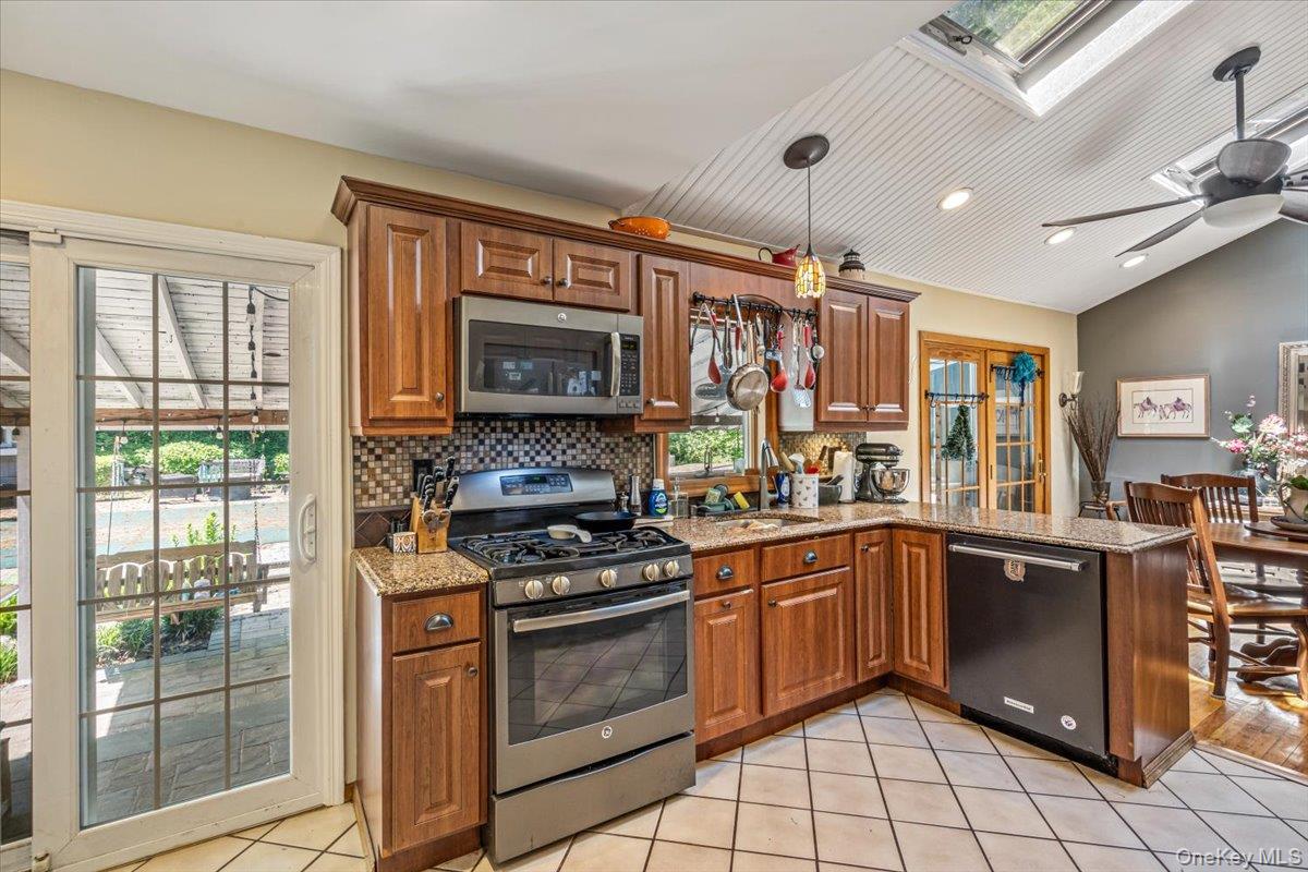 #10 photo, 54A Upland Drive, Саффолк ‖ East Northport , NY 11731