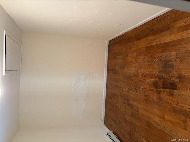 #9 photo, 3 Hudson Street, East Rockaway , NY 11518